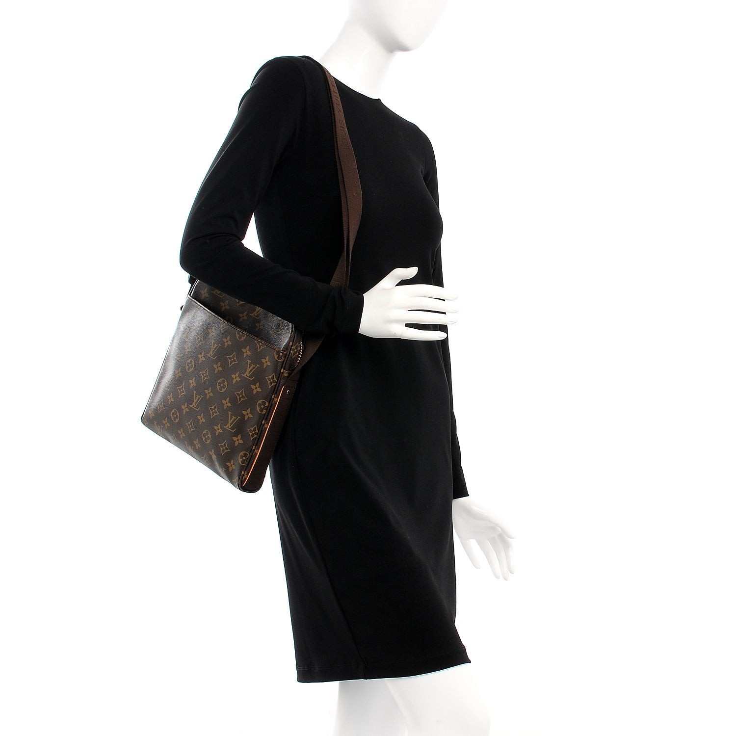 Louis Vuitton Monogram Trotteur Beaubourg 2 of 7