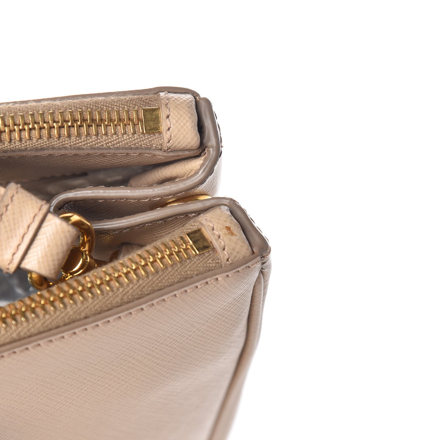 Saffiano Medium Galleria Double Zip Tote Sabbia