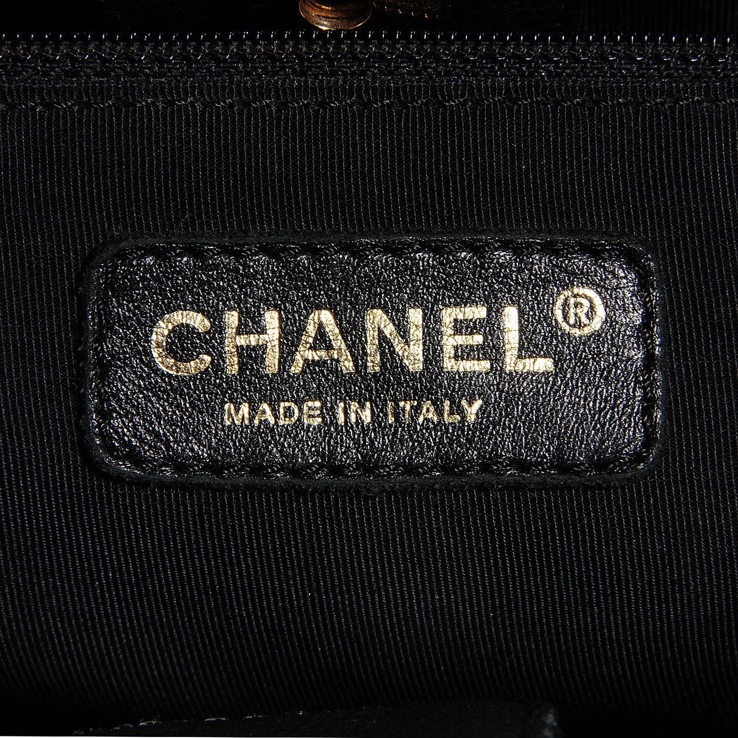 Caviar Quilted Petit Shopping Tote PST Black