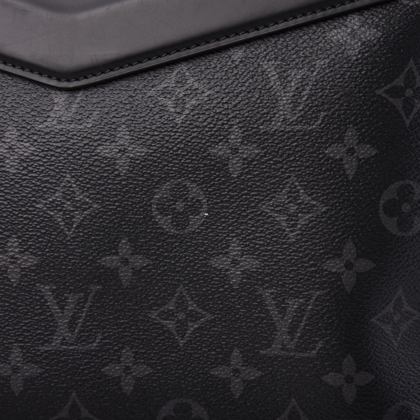 Monogram Eclipse Voyager Messenger MM