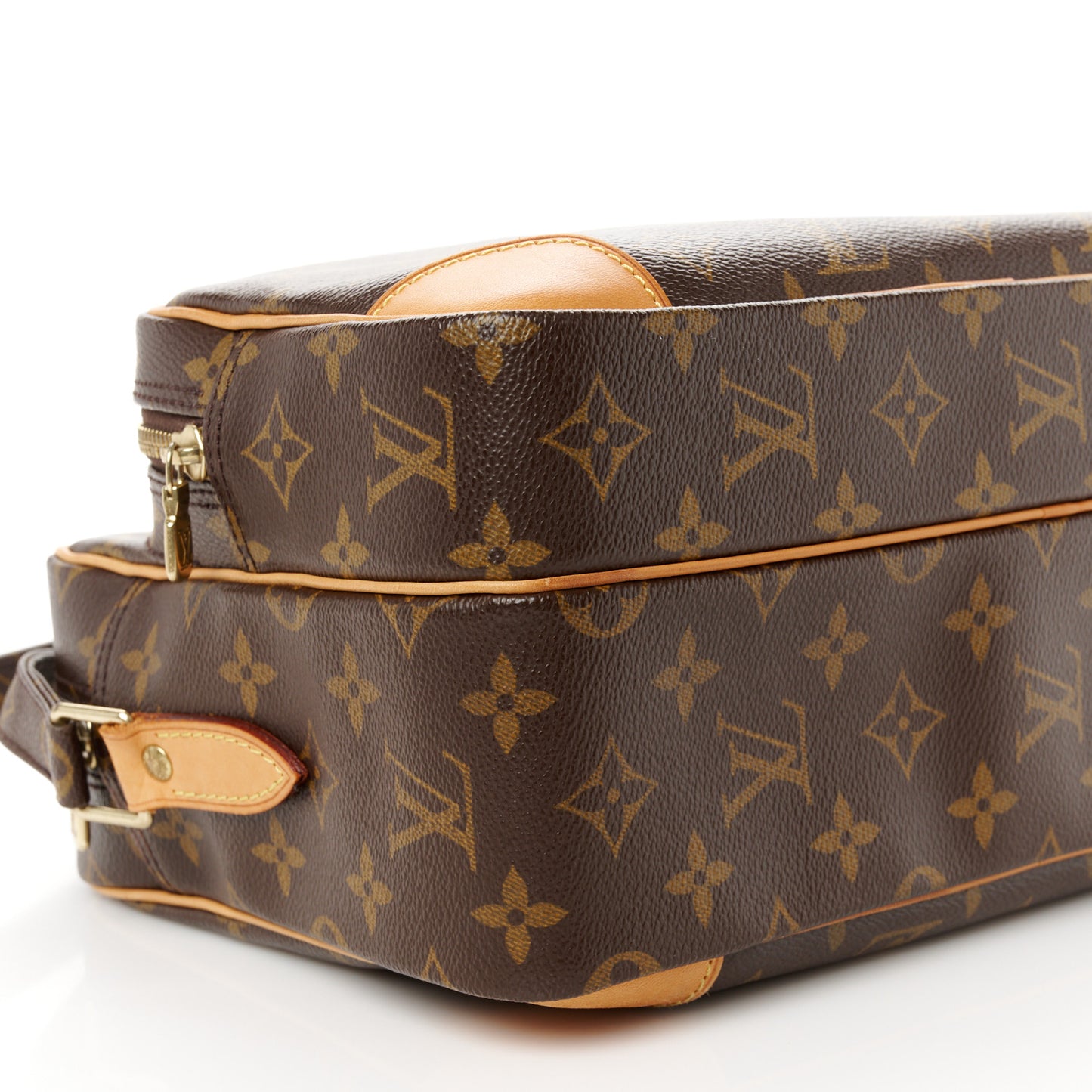 Monogram Nil 28