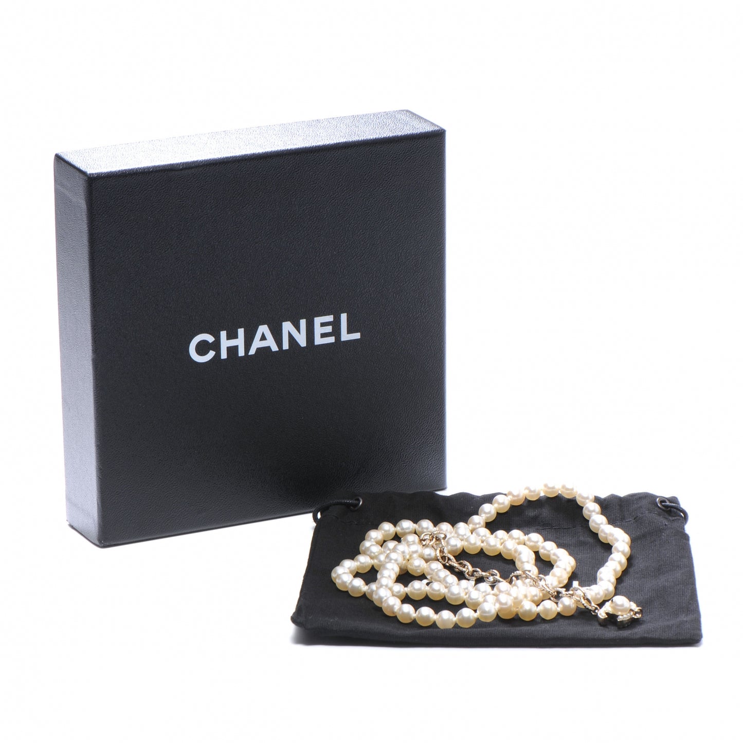 Classic 16 Inch Pearl Beaded CC Necklace
