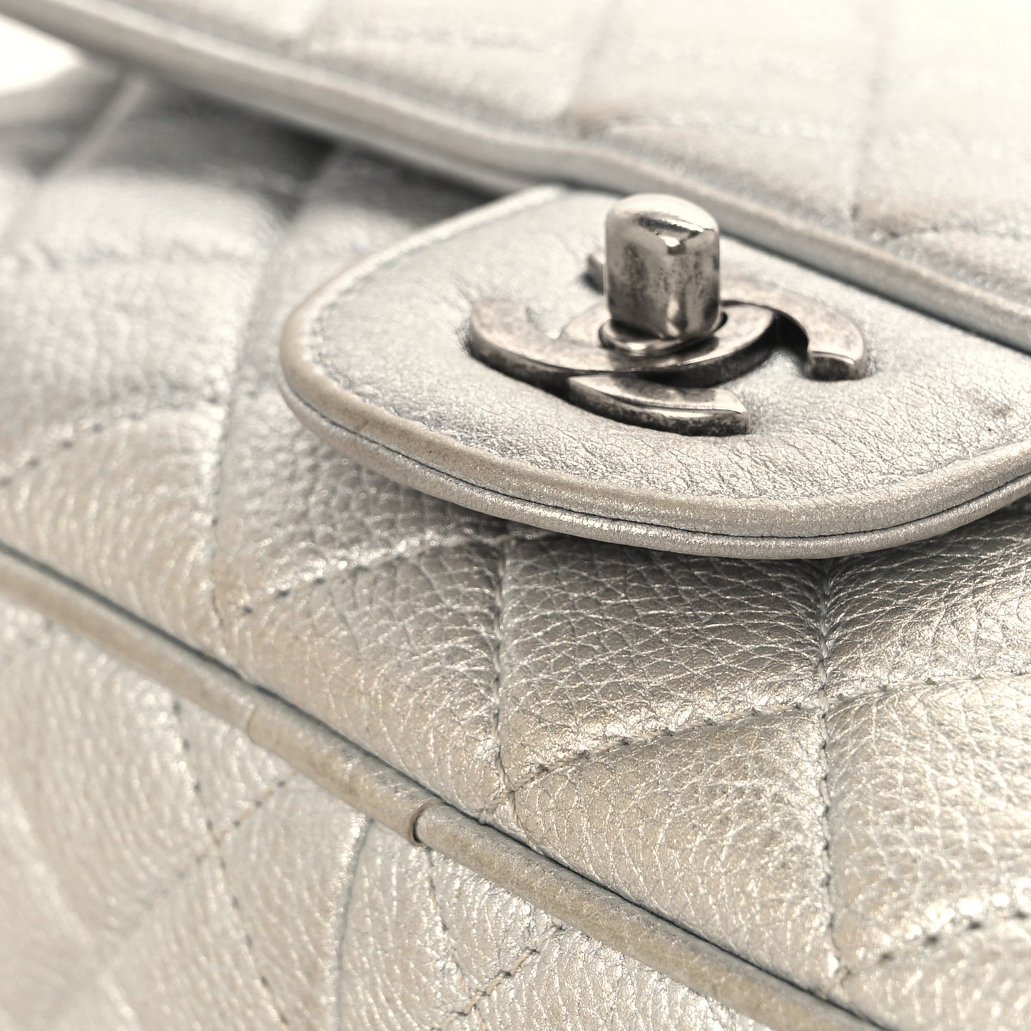 Metallic Grained Calfskin Quilted Small Casual Rock Flap Silver