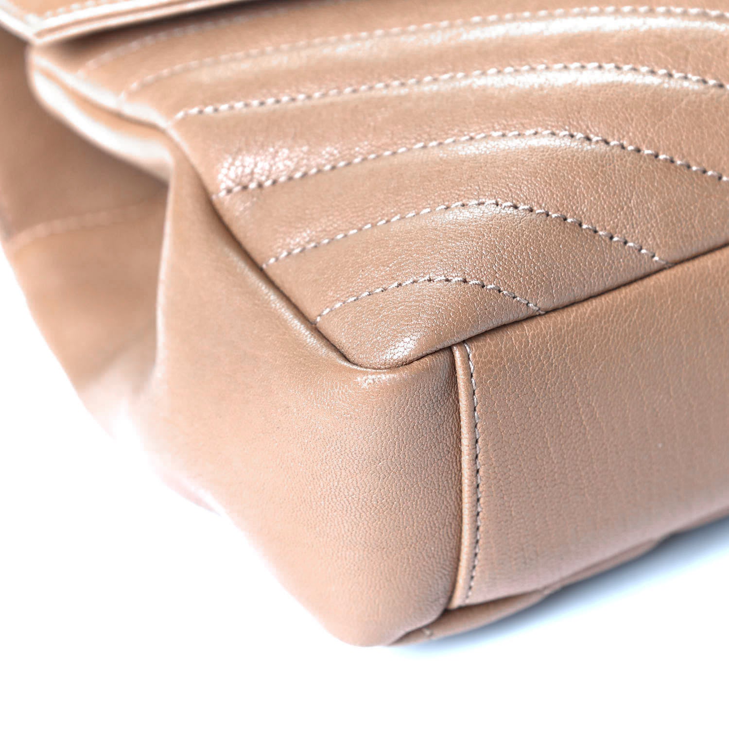 Saint Laurent Sheepskin Matelasse Chevron Monogram Medium College Bag Fard 6 of 8