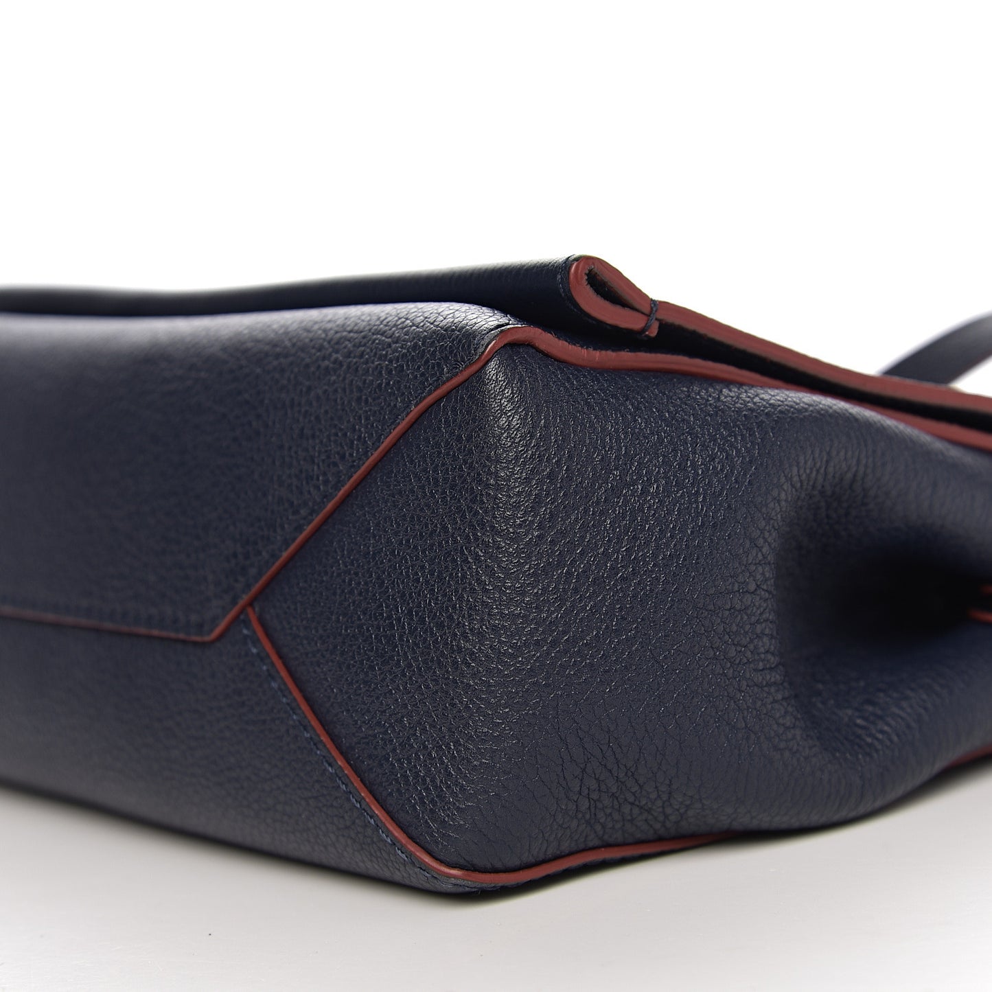Calfskin Lockme II Chain Bag BB Marine Rouge