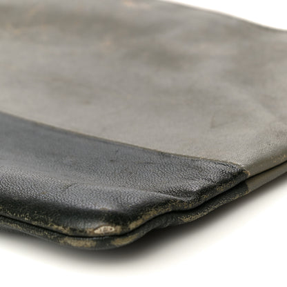 Celine Smooth Lambskin Bi-Color Solo Clutch Pouch Army Green 6 of 32