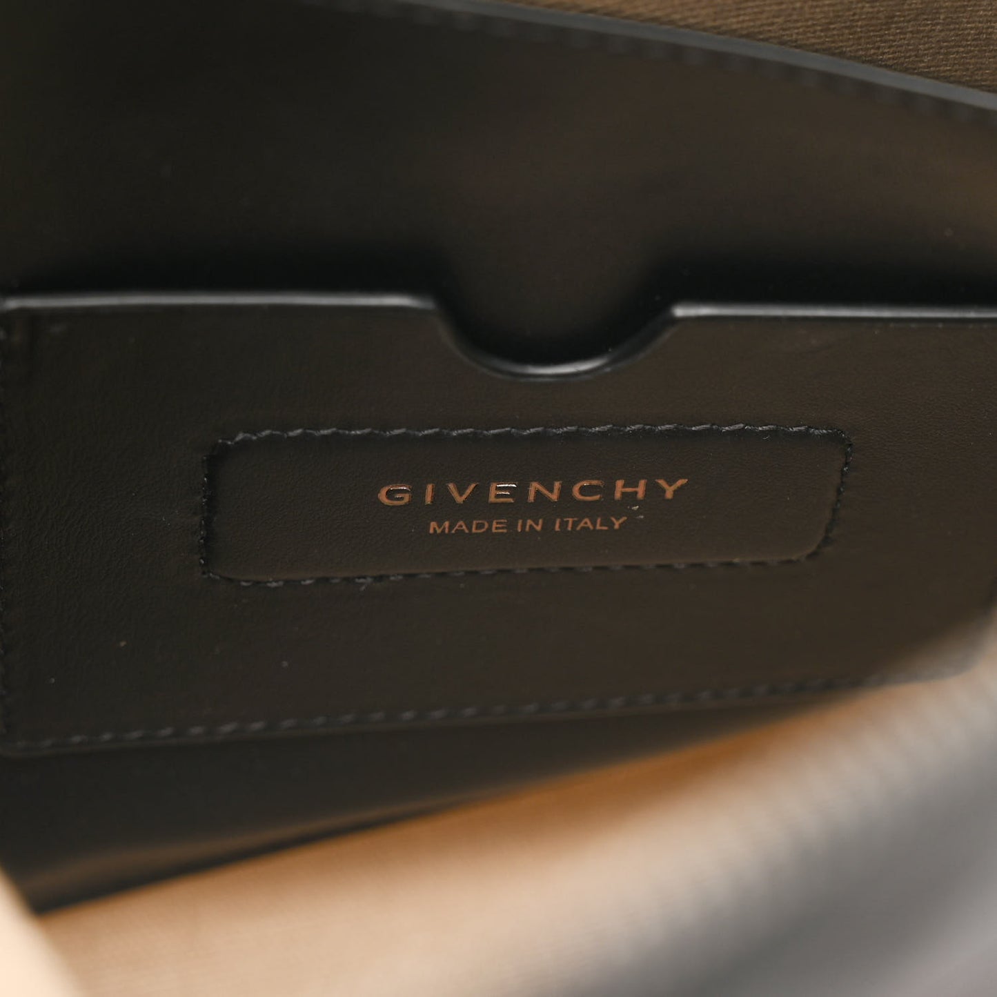 Smooth Calfskin Small Soft Antigona Black