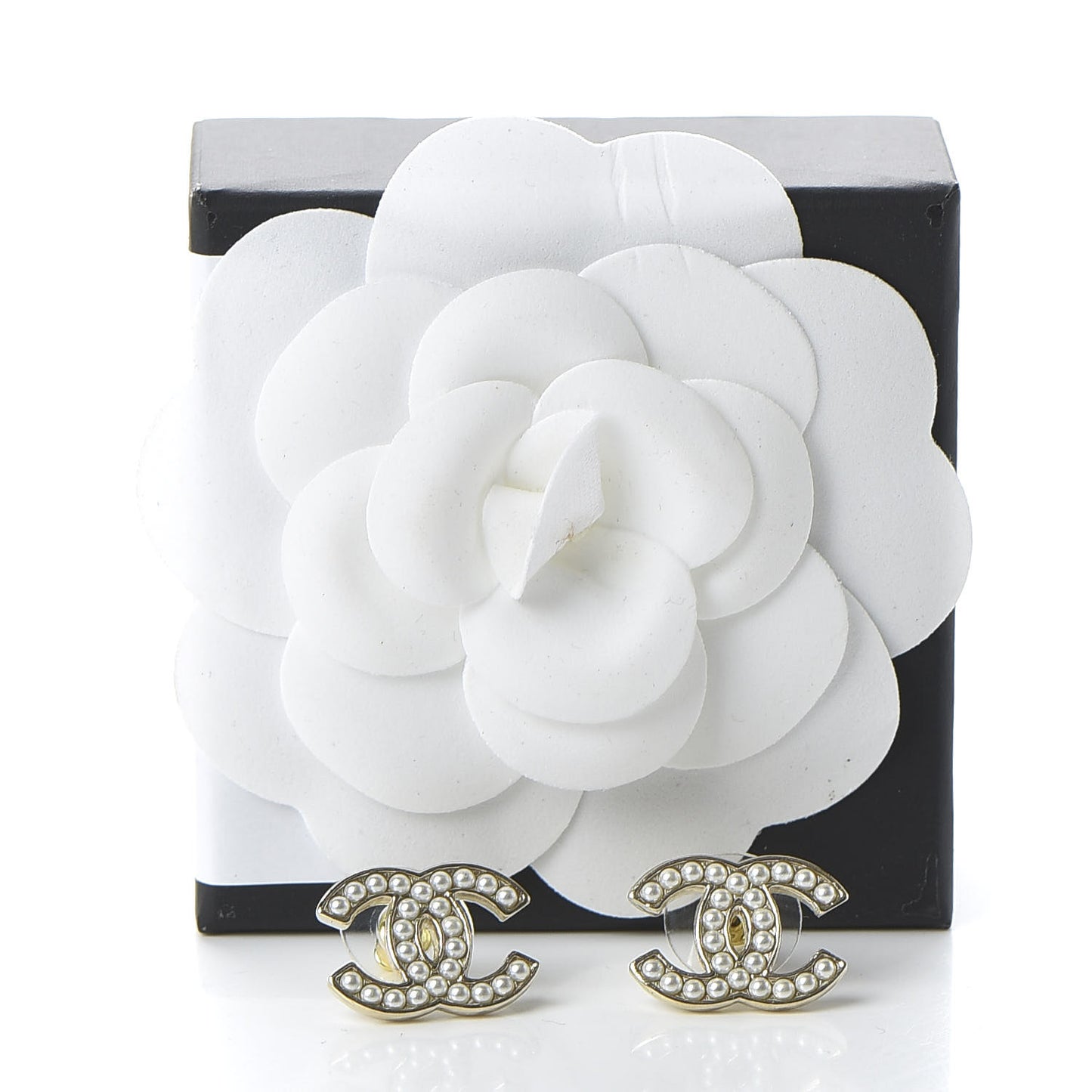 Pearl CC Earrings Gold