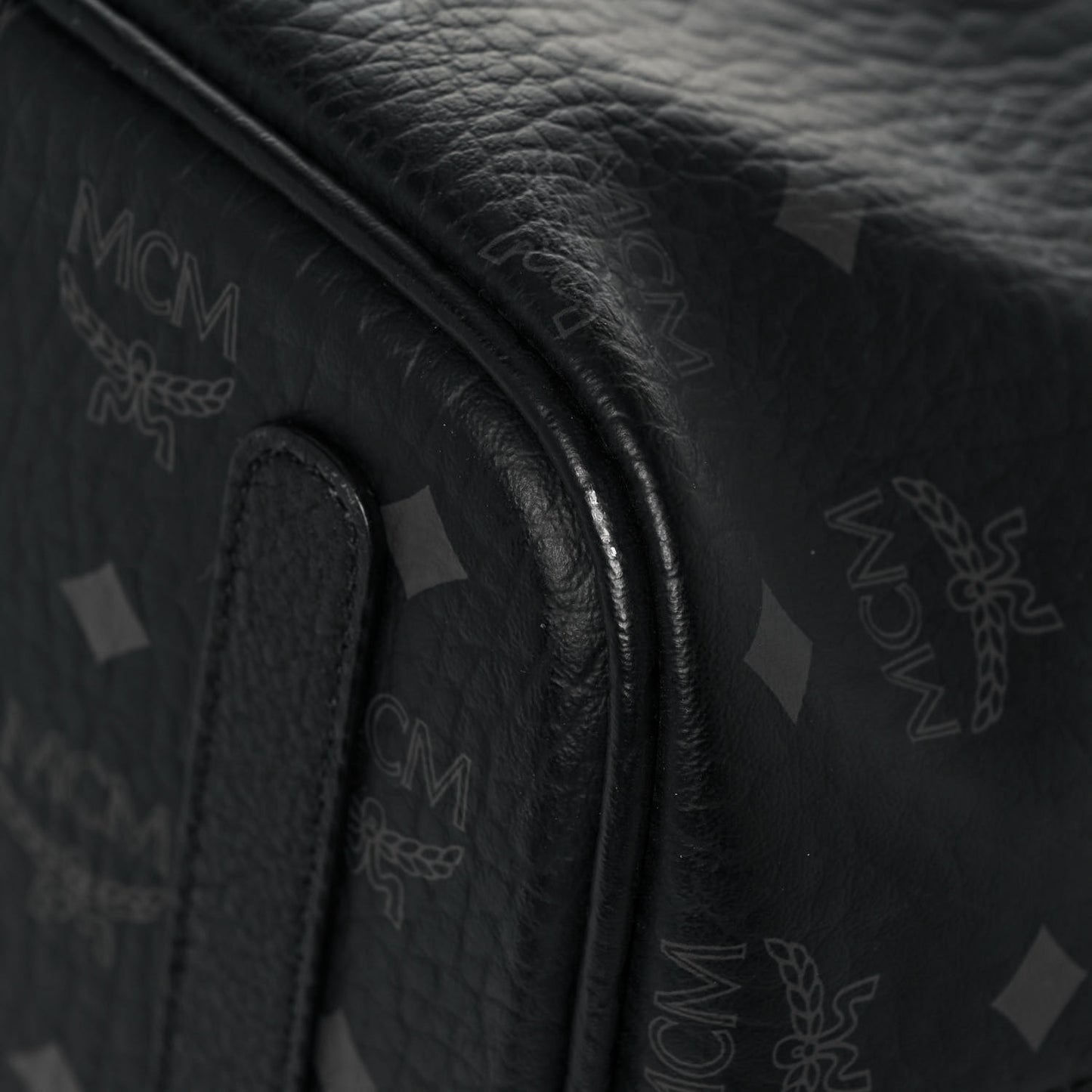 Visetos Medium Liz Reversible Shopper Tote Black