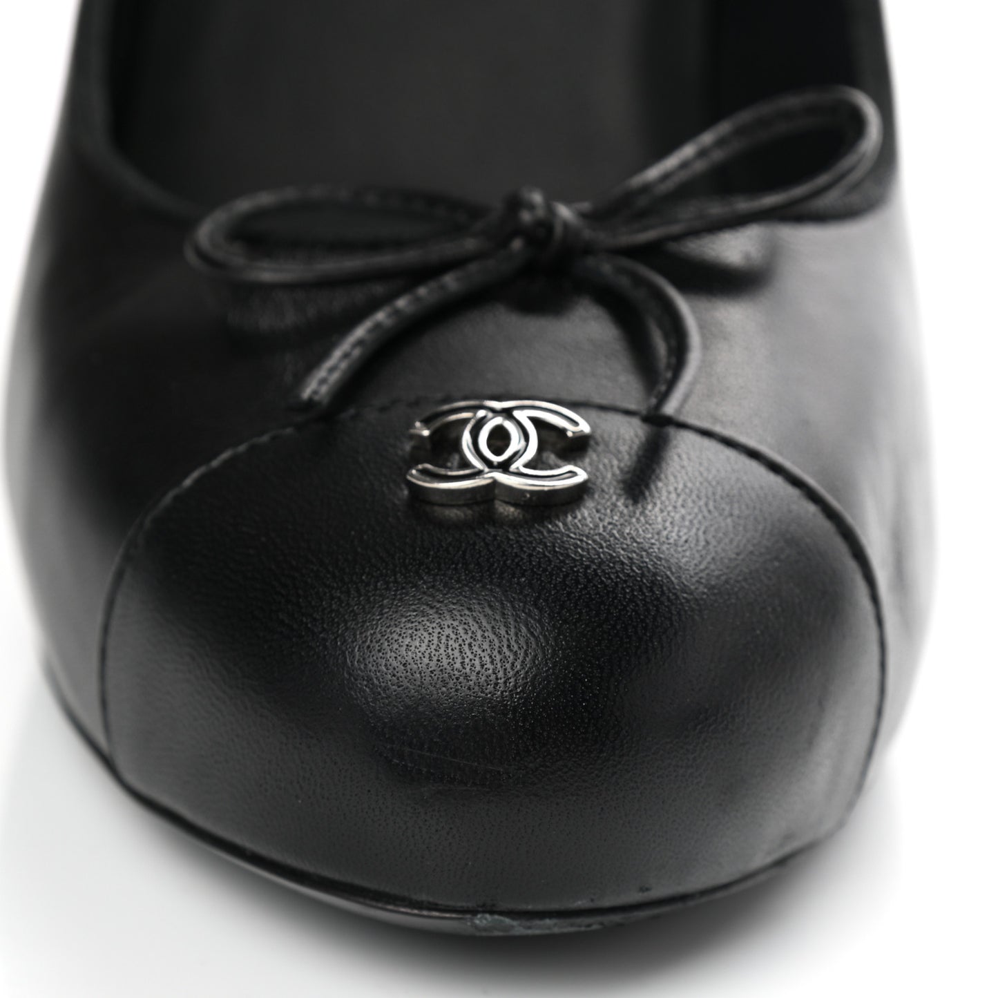 Lambskin Cap Toe CC Pumps 39 Black