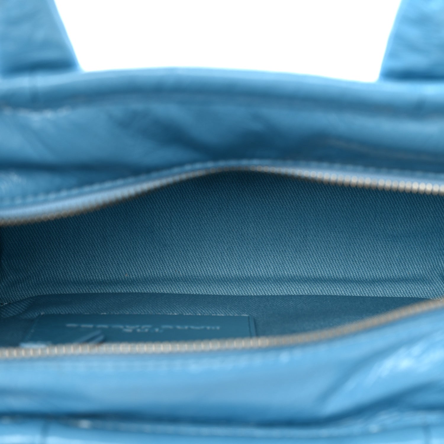 Marc Jacobs Shiny Crinkled Calfskin The Tote Bag Air Blue 4 of 9