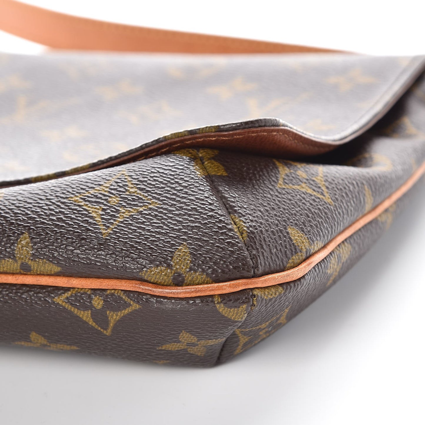 Monogram Musette Tango