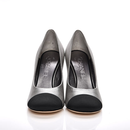 Chanel Metallic Calfskin Grosgrain Cap Toe Pumps 35 Silver Black 2 of 7
