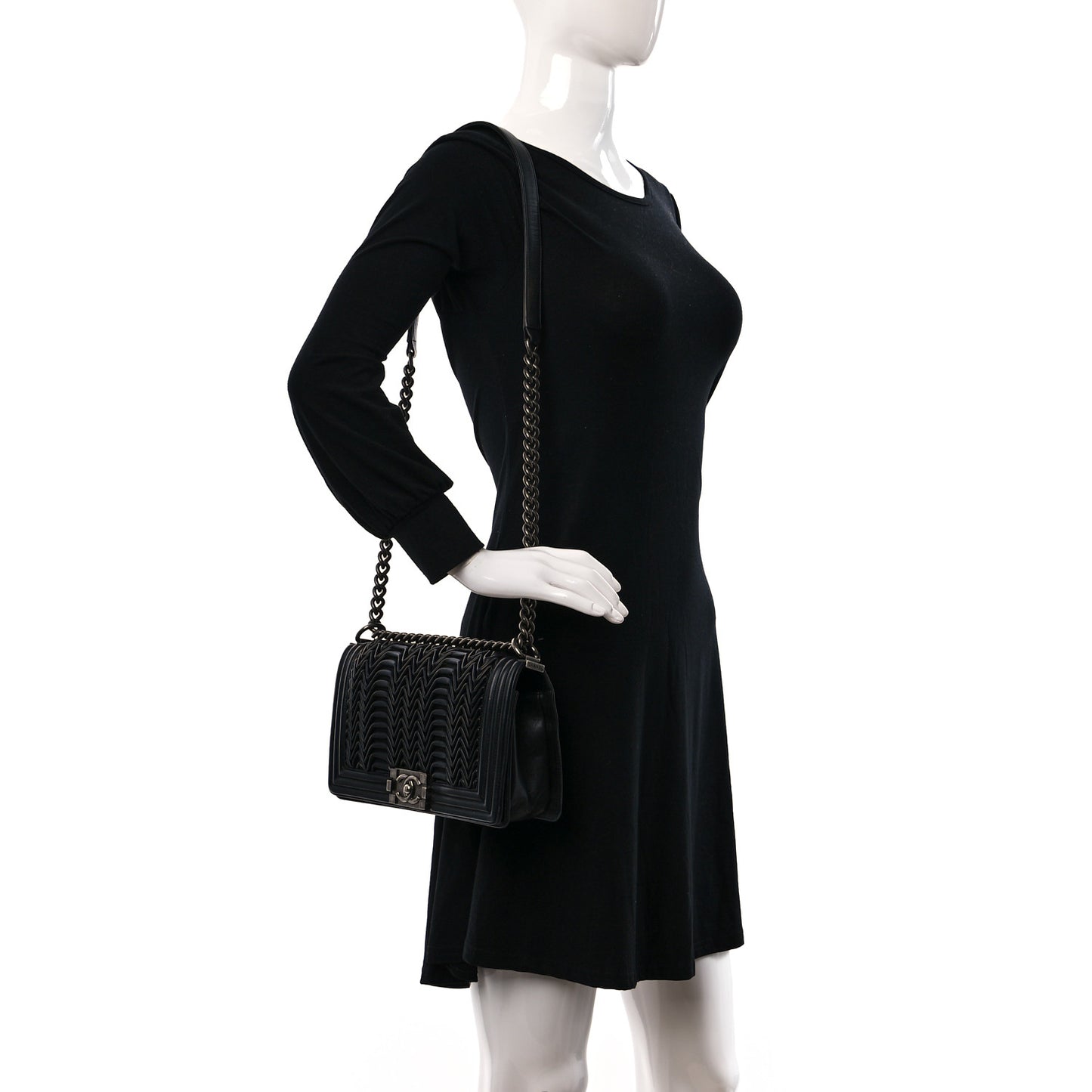 Calfskin Pleated Medium Boy Flap Black