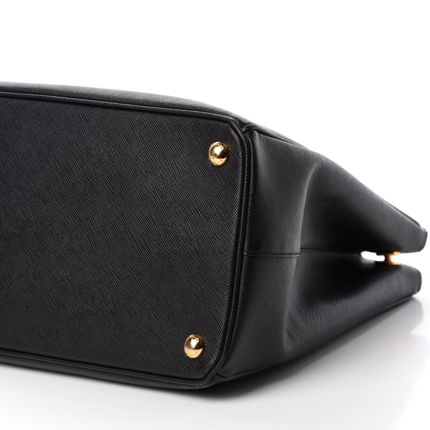 Saffiano Medium Galleria Double Zip Tote Black
