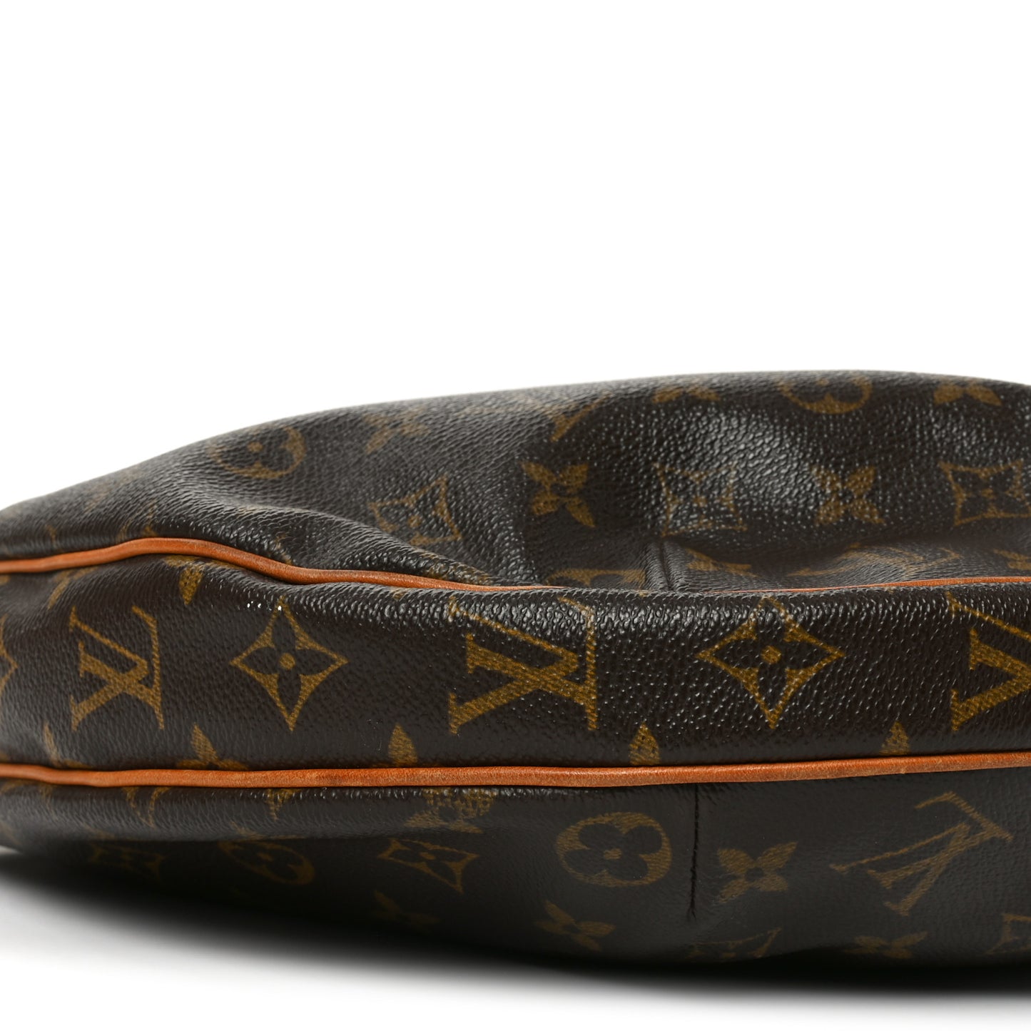 Monogram Croissant MM