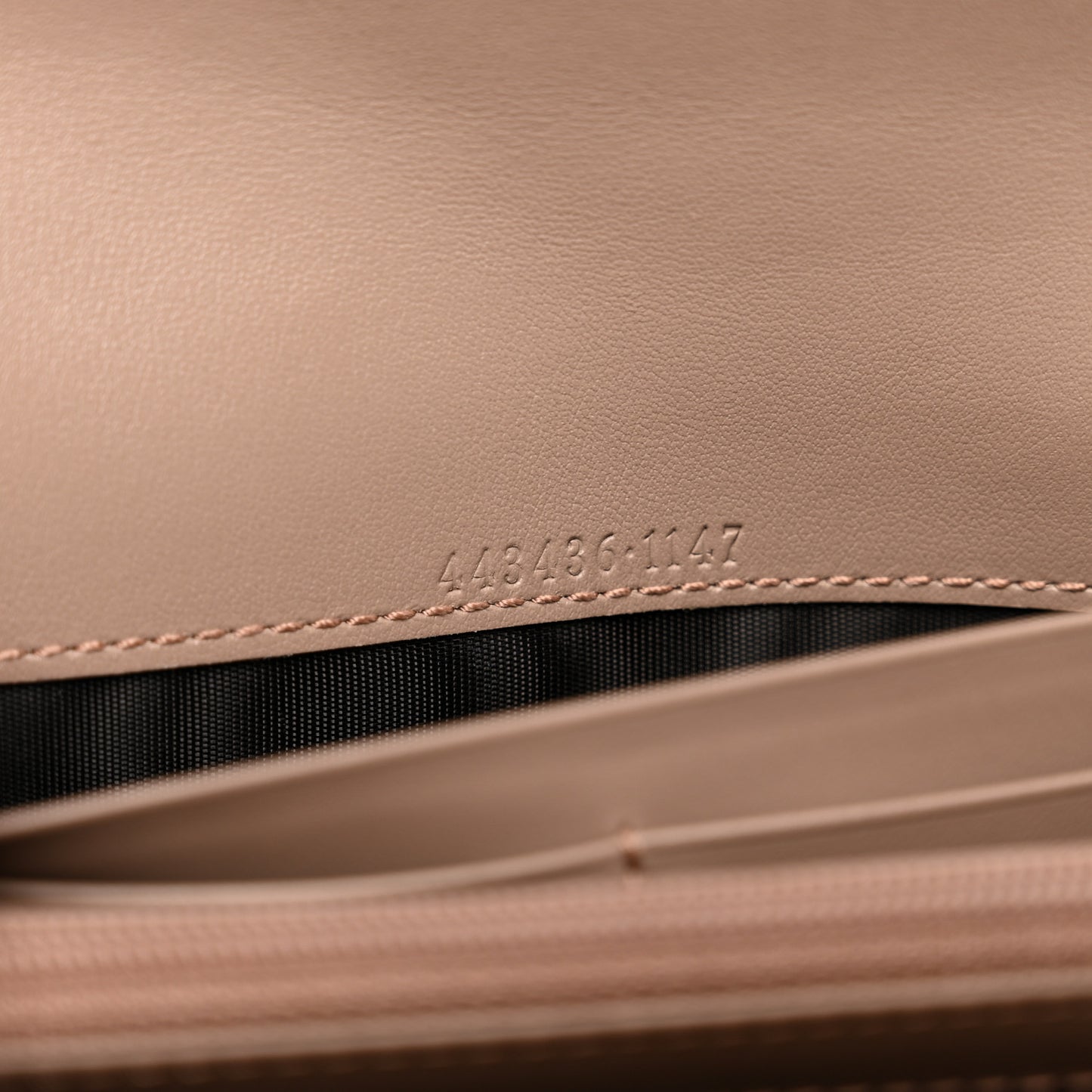 Calfskin Matelasse GG Marmont Continental Wallet Porcelain Rose