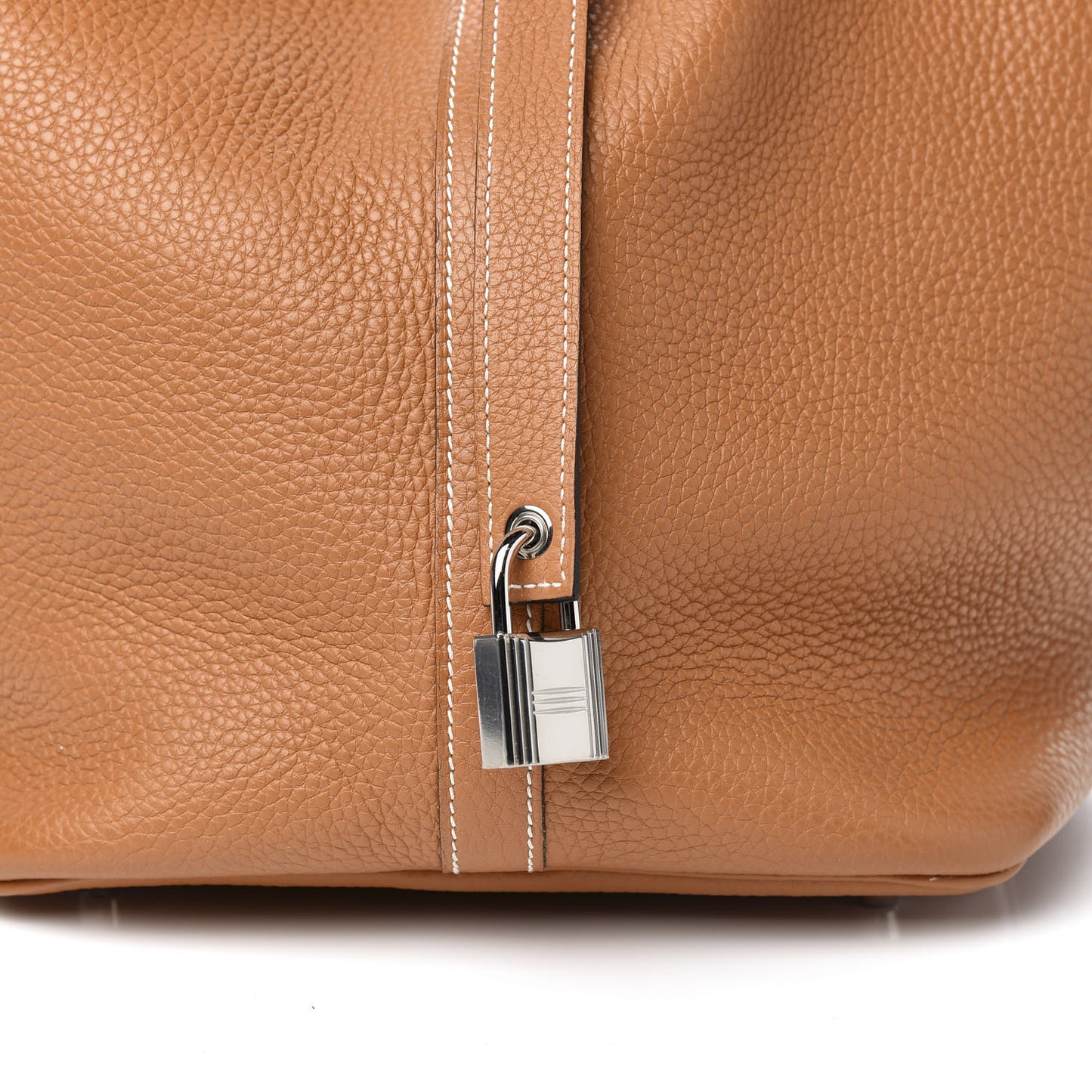 Taurillon Clemence Picotin Lock 26 GM Gold