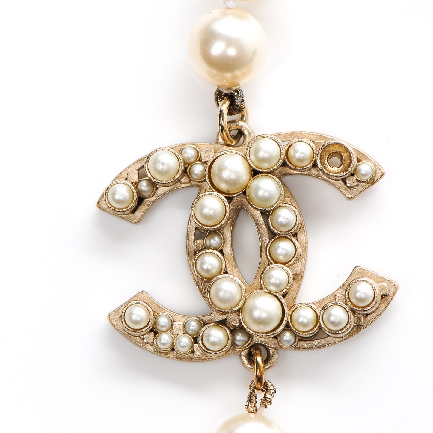 Graduated Pearl CC Long Necklace Gold