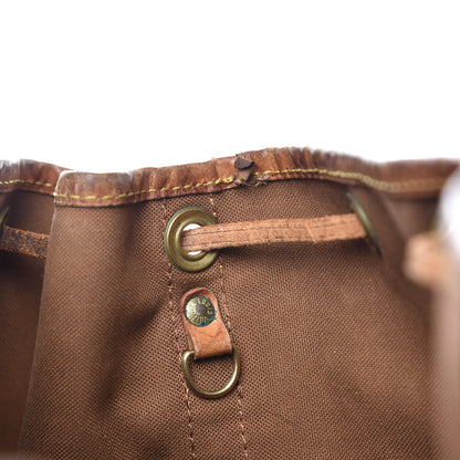 Louis Vuitton Monogram Noe 25 of 26