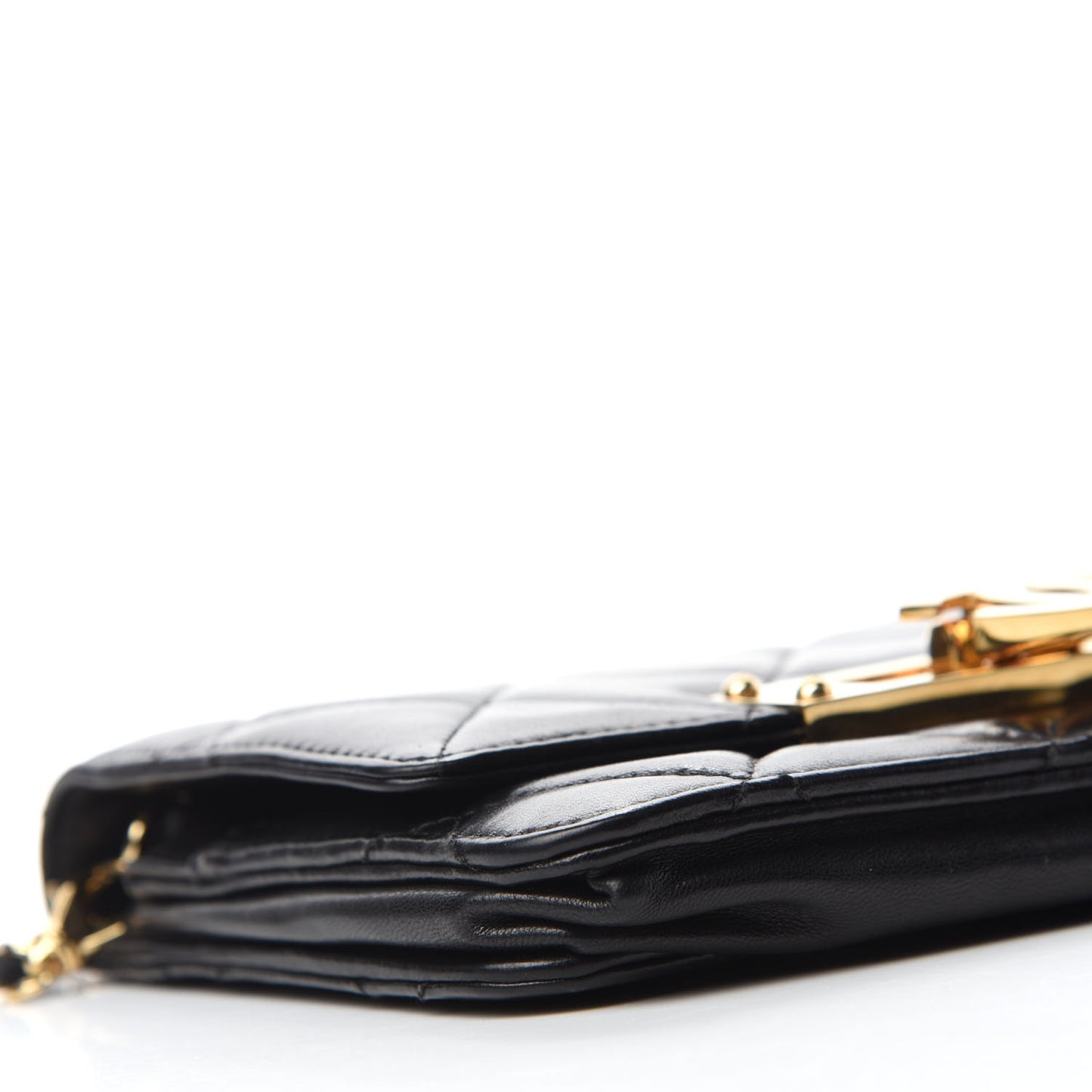 Lambskin Quilted Golden Class Wallet on Chain WOC Black