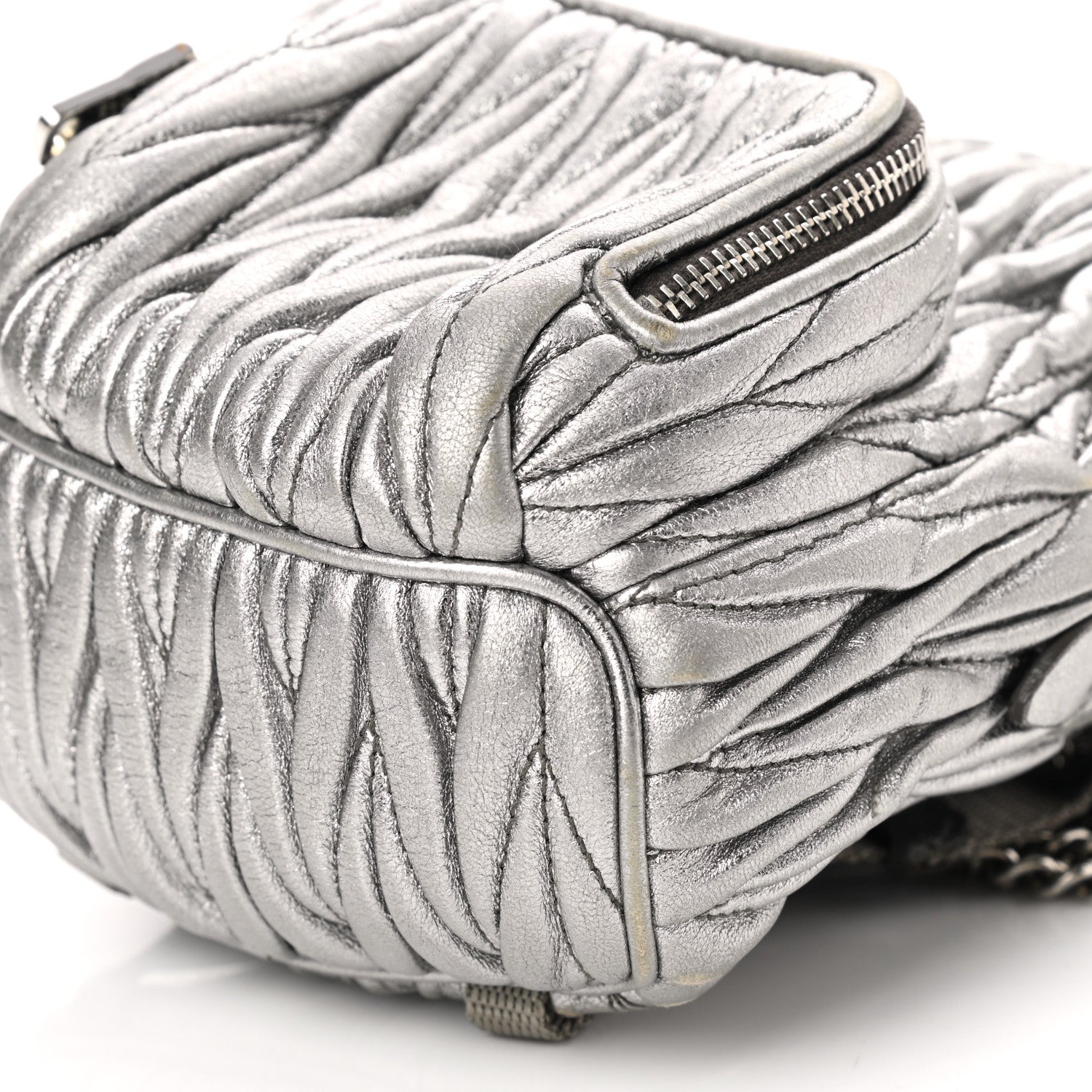 Miu Miu Metallic Nappa Matelasse Lux Mini Backpack Cromo 10 of 12