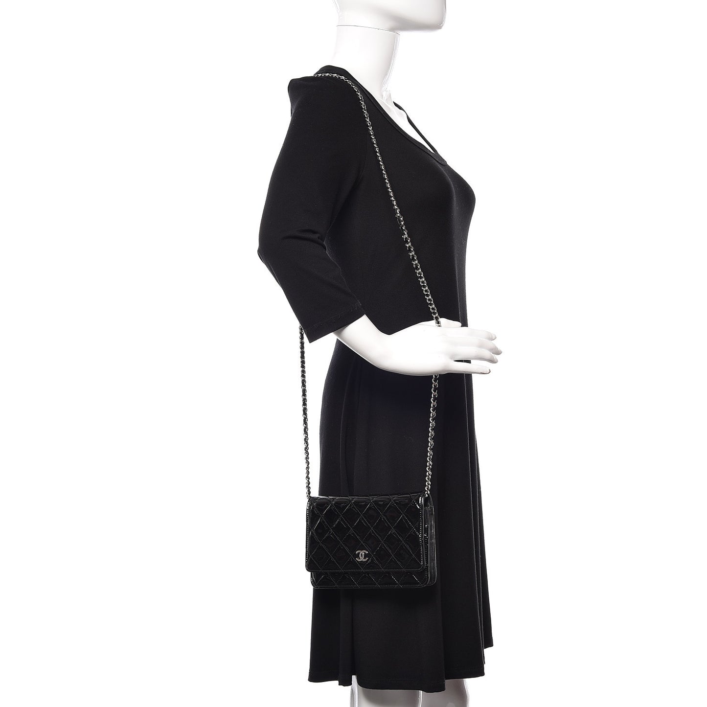 Patent Quilted Wallet On Chain WOC Black