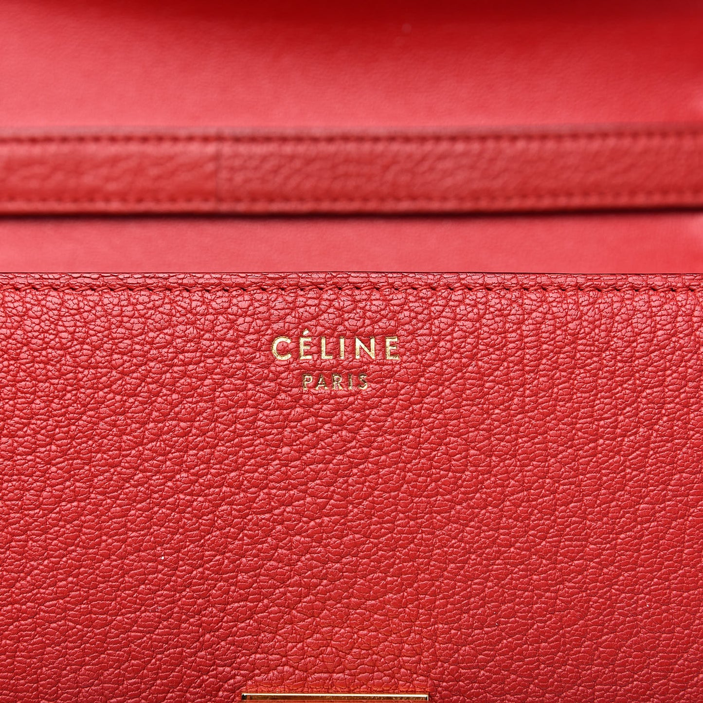 Goatskin Medium Classic Box Flap Bag Carmin