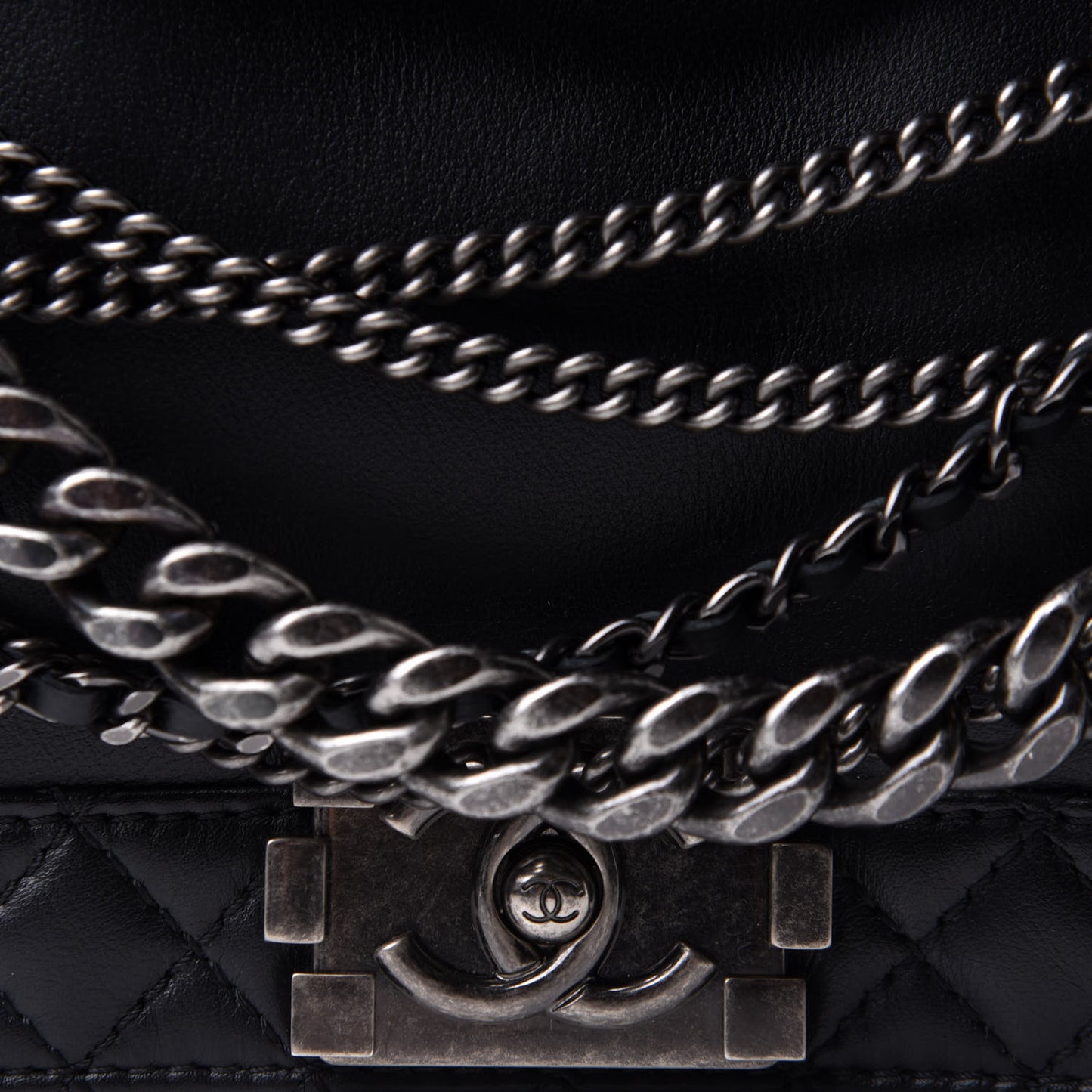 Calfskin Enchained New Medium Boy Flap Black