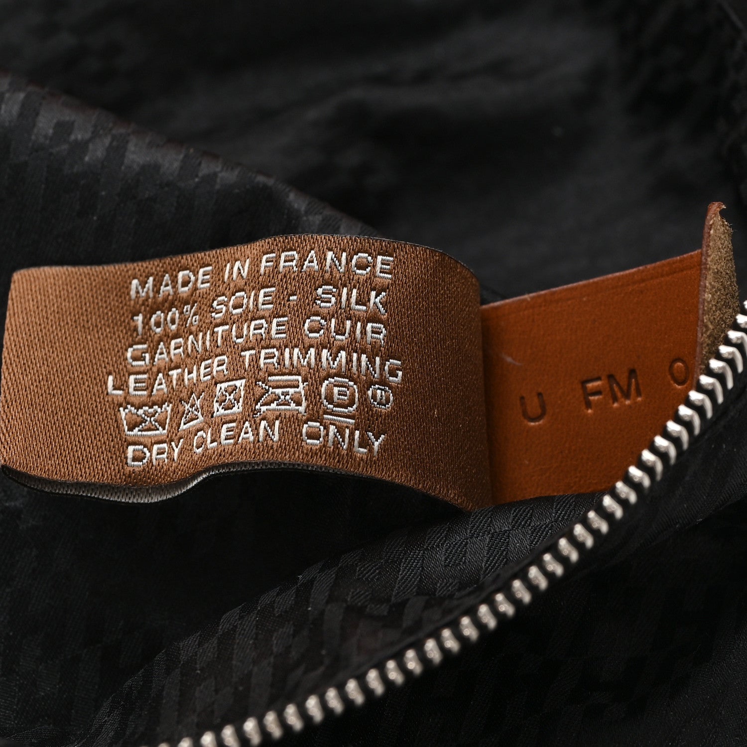Hermes Technical Silk H en Bias Travelsilk Cube PM Black 7 of 8