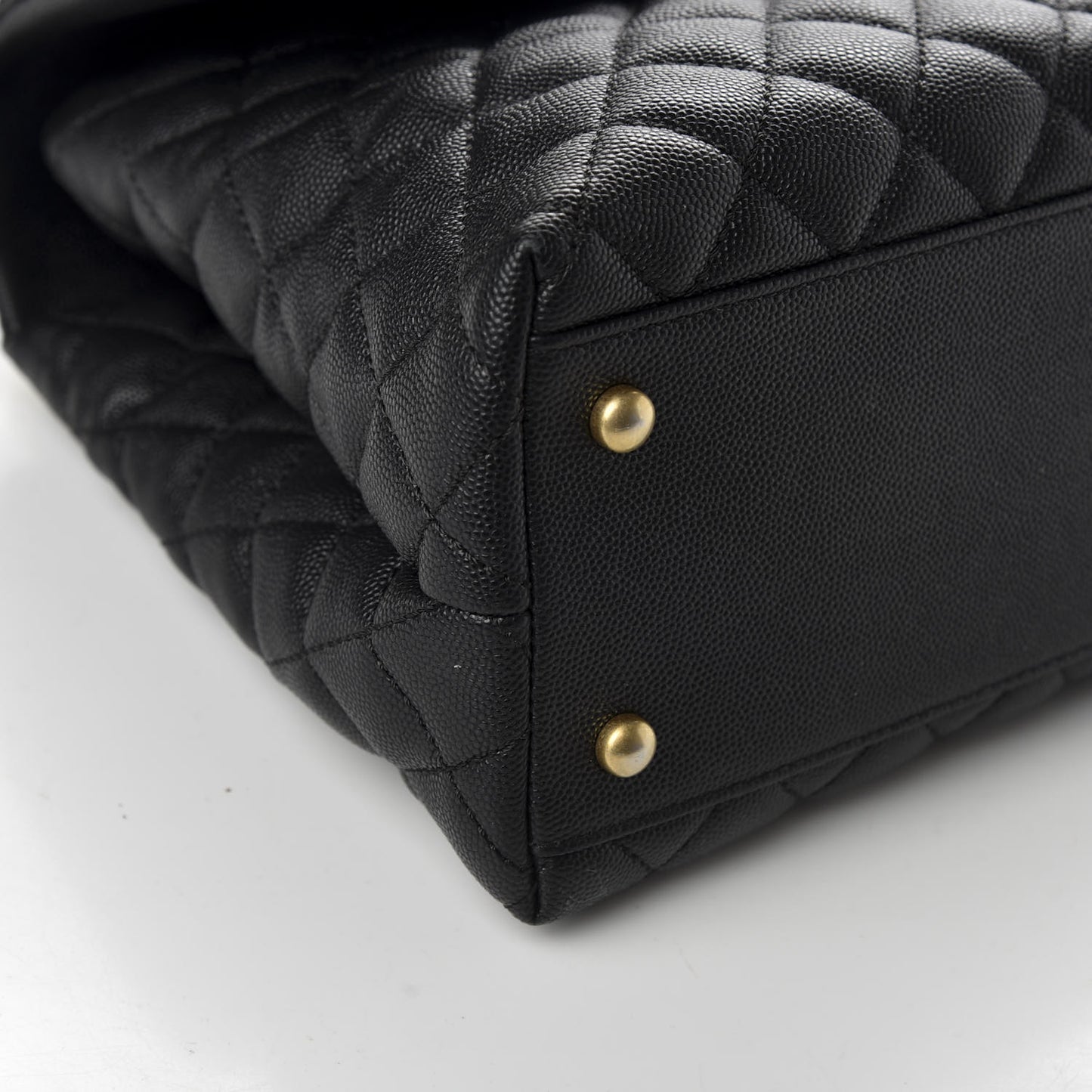 Caviar Quilted Medium Coco Handle Flap Black