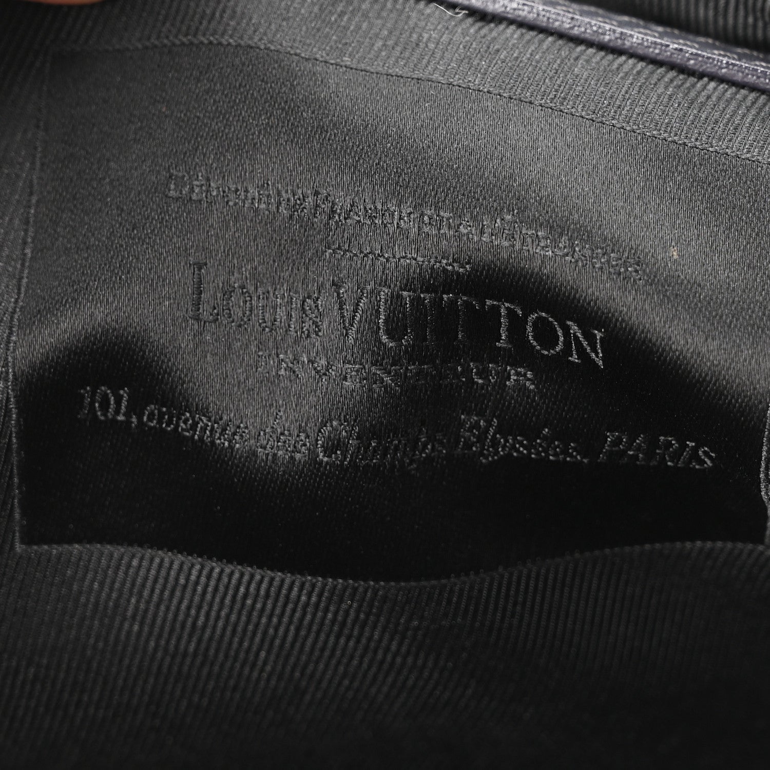 Louis Vuitton Volupte Beaute Gris 6 of 9