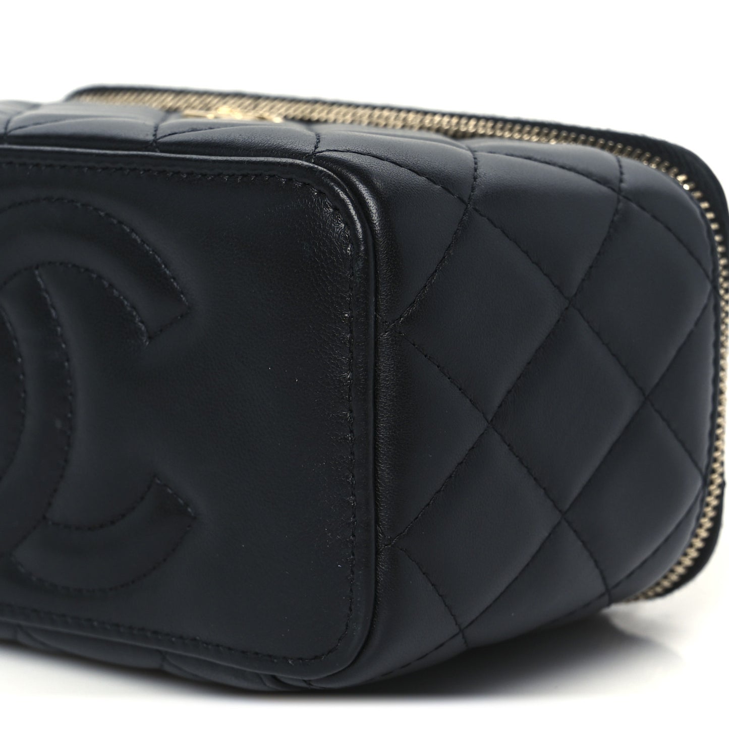 Lambskin Quilted Pearl Crush Small Vanity Case With Chain Black