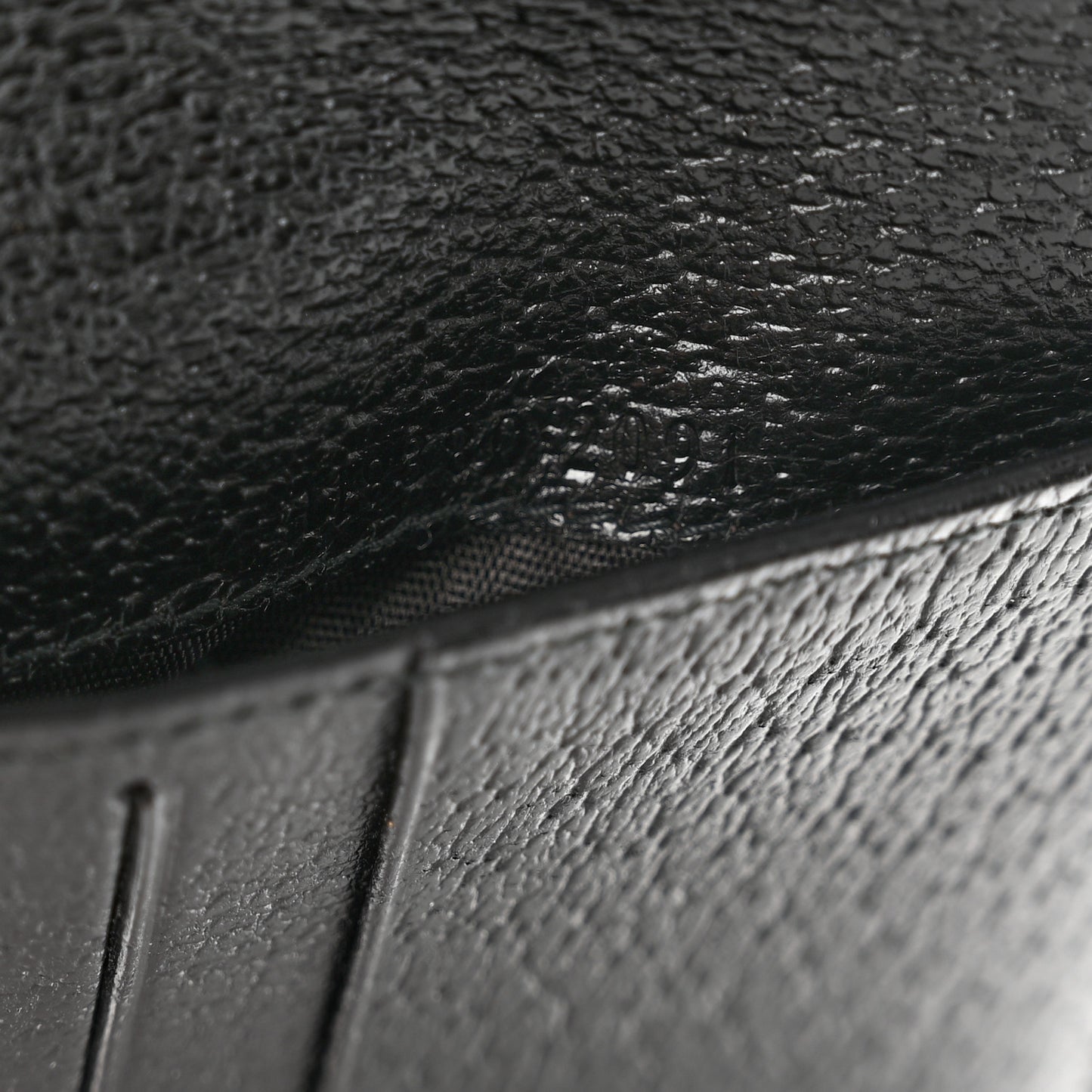 Calfskin Boar Effect Bi-Fold Wallet Black