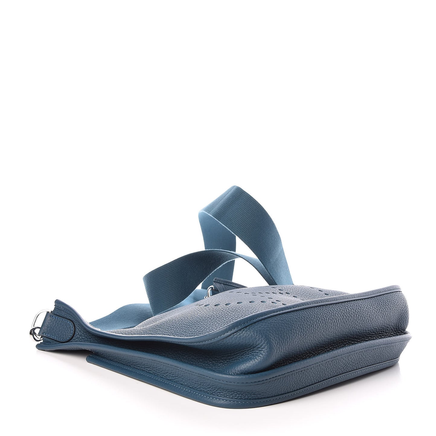 Taurillon Clemence Evelyne III PM Colvert