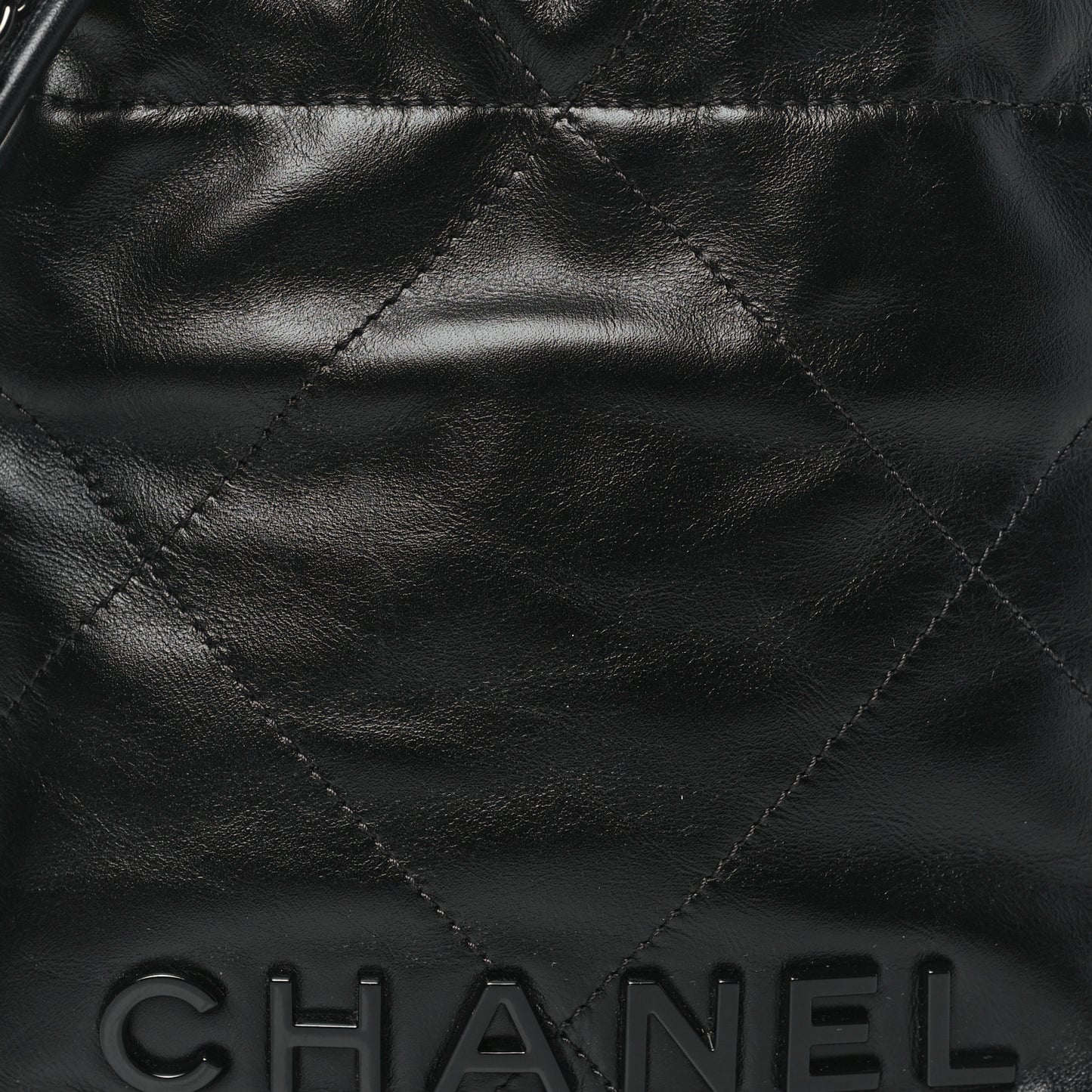Shiny Calfskin Quilted Mini Chanel 22 So Black