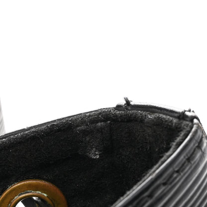 Louis Vuitton Epi Noe Black 13 of 14