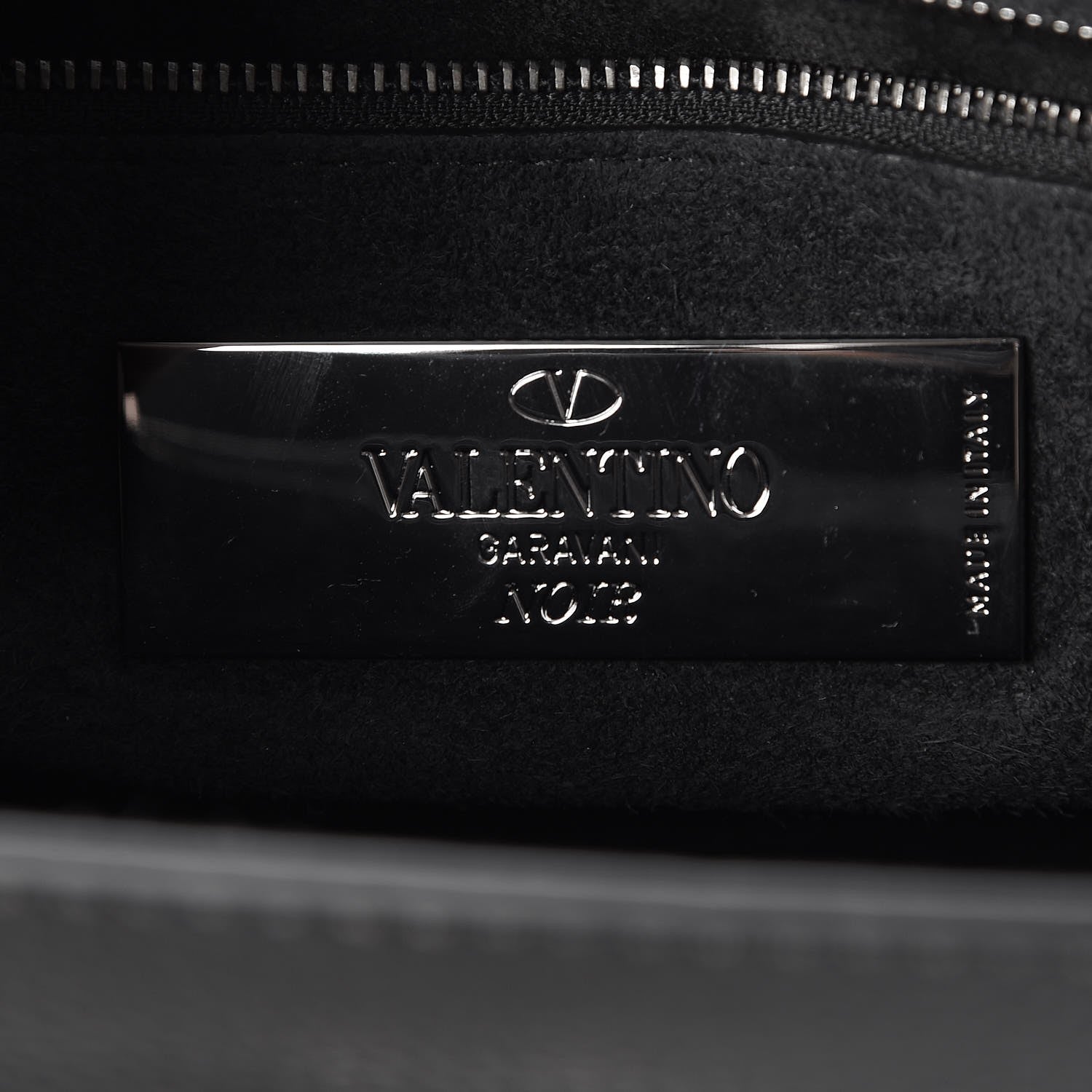 Valentino Garavani Pebbled Calfskin Onyx Medium Rockstud Rolling Flap Saddle Bag Black 6 of 7