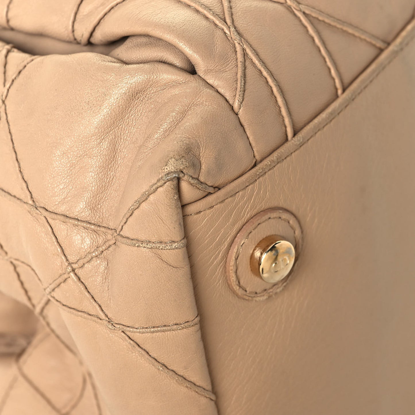 Lambskin Cannage Medium Le Trente Tote Beige