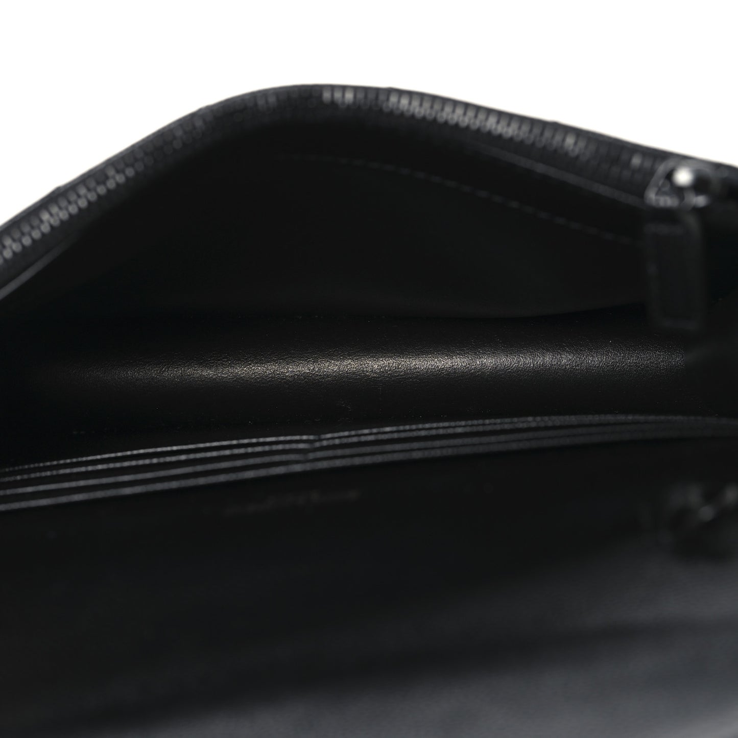 Grain De Poudre Matelasse Chevron Monogram Monochrome Envelope Chain Wallet Black
