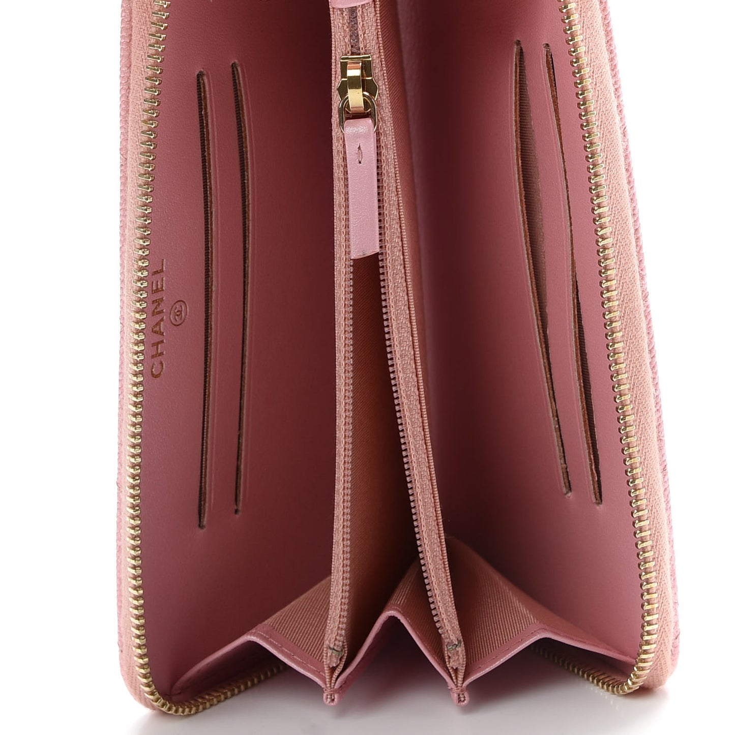 Iridescent Caviar Quilted Medium Zip Around Wallet Pink