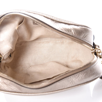 Gucci Metallic Pebbled Calfskin Small Soho Disco Bag Golden Beige 7 of 9