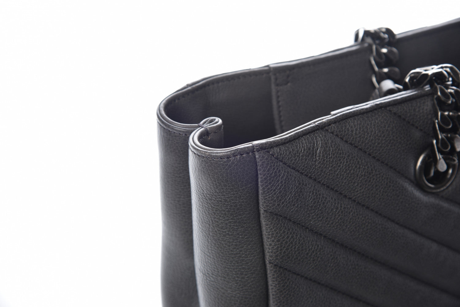 Saint Laurent Sheepskin Matelasse Chevron Large Monogram Shopping Bag Light Coal 11 of 22