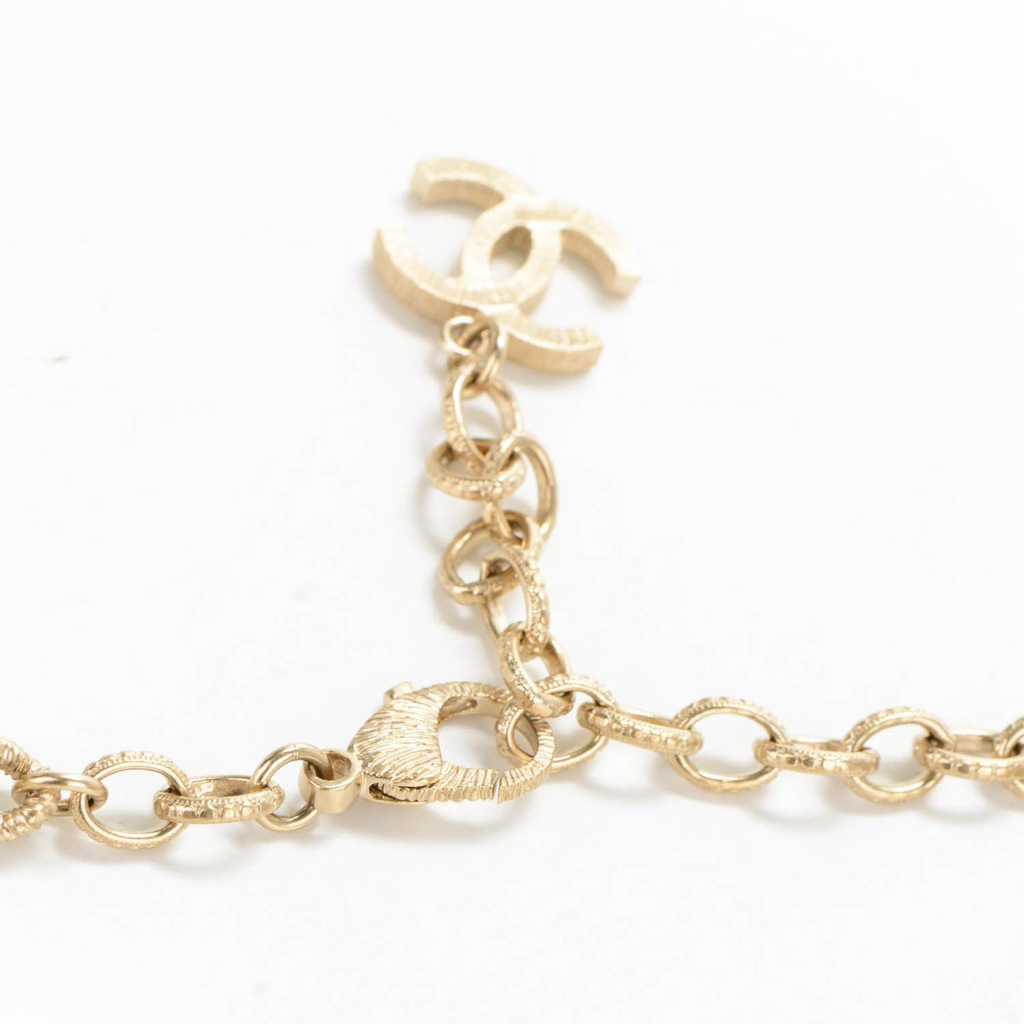 Quilted Pearl CC Long Chain Necklace Gold
