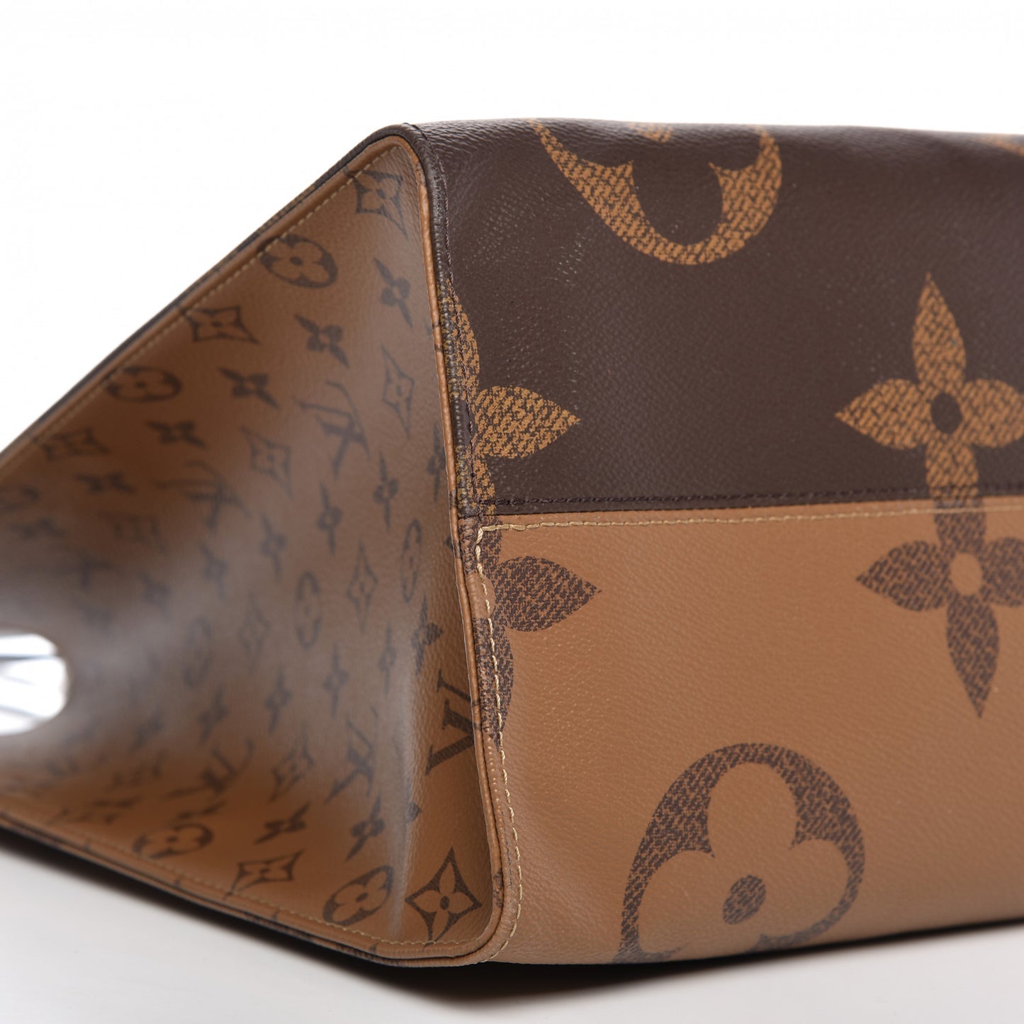 Reverse Monogram Giant Onthego GM