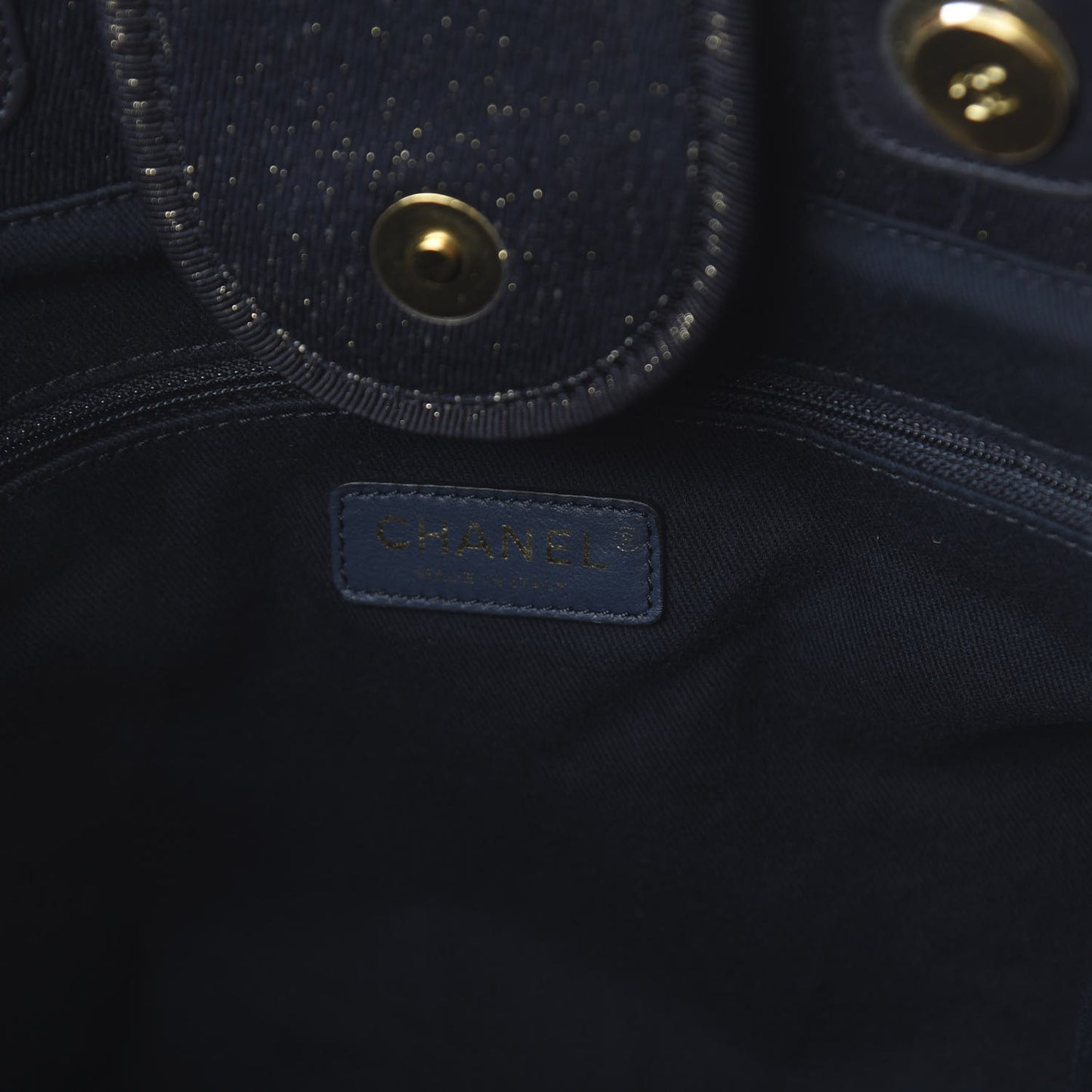 Lurex Boucle Medium Deauville Tote Black