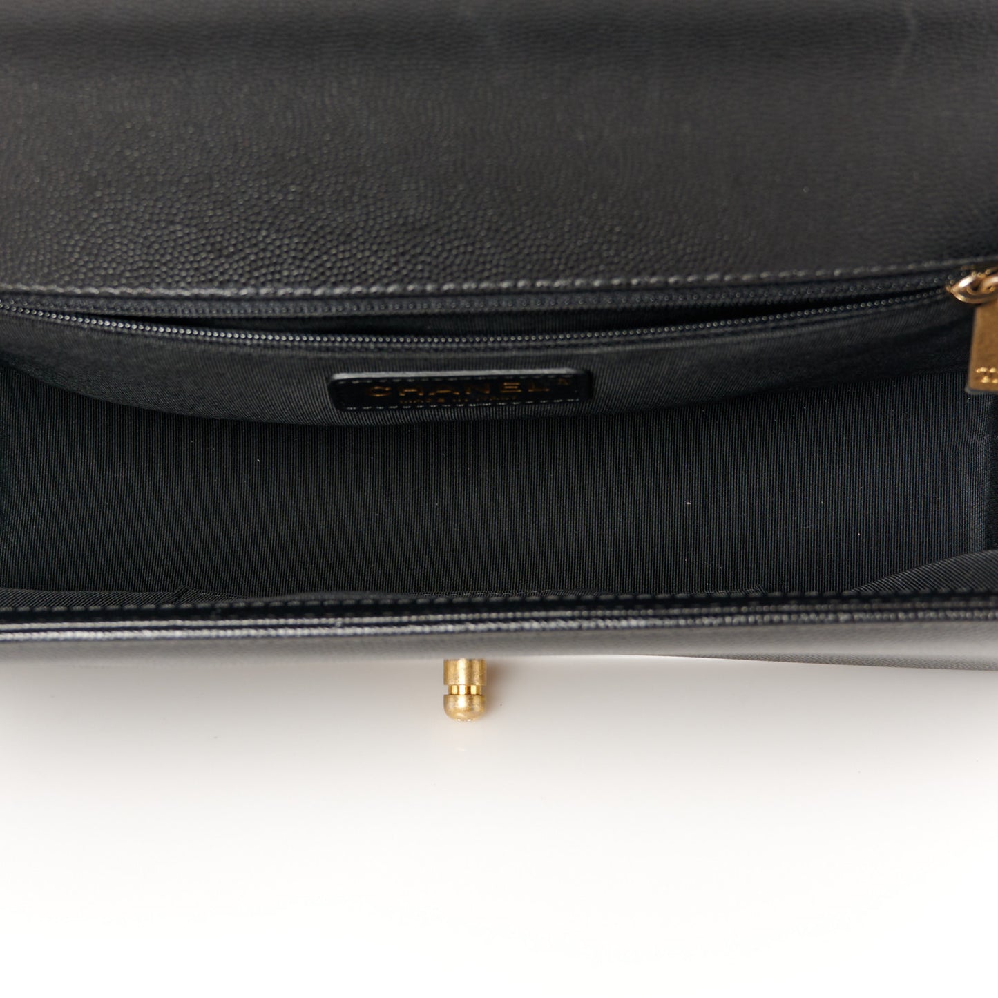 Caviar Quilted New Medium Boy Flap Black