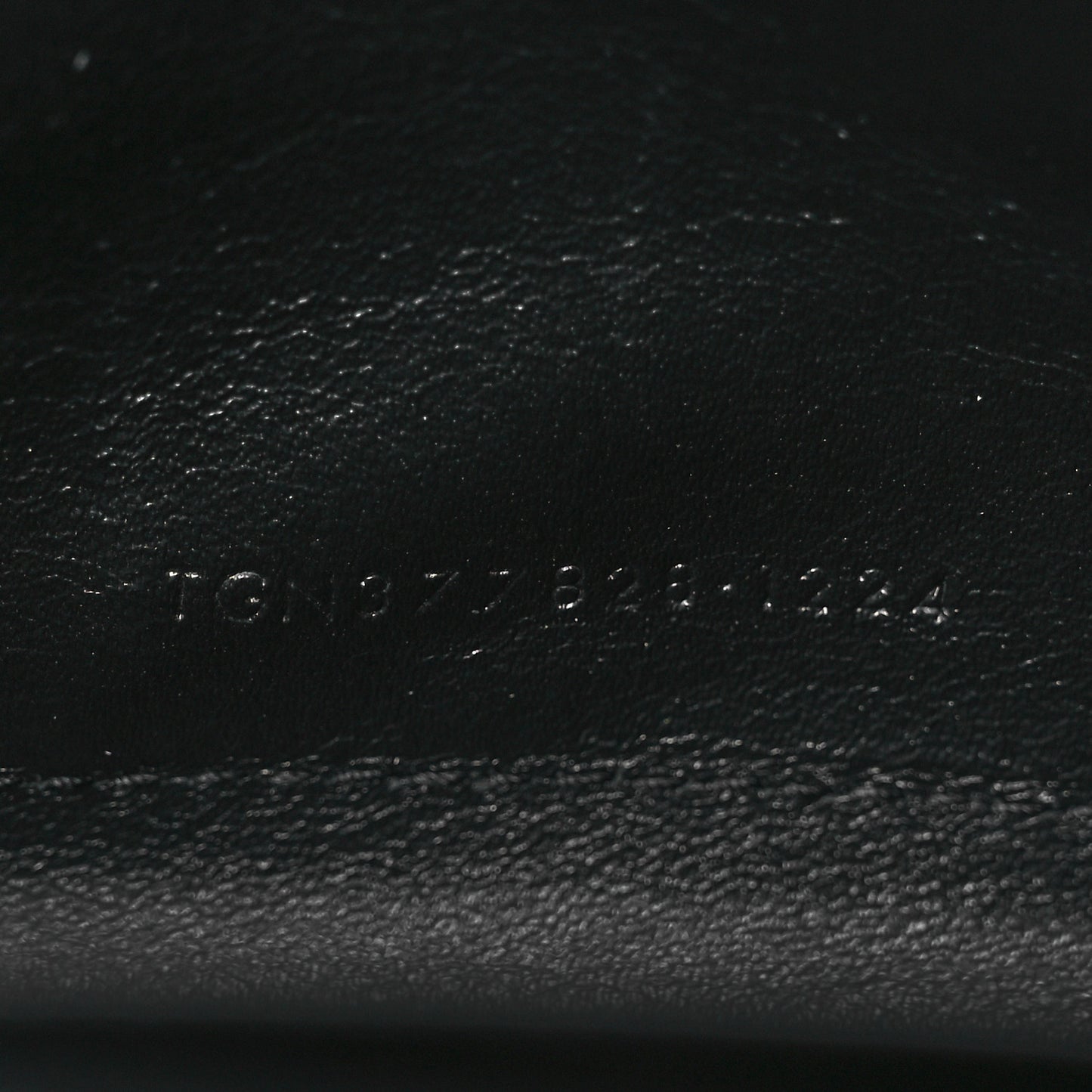 Grain De Poudre Matelasse Chevron Monogram Monochrome Chain Wallet Black