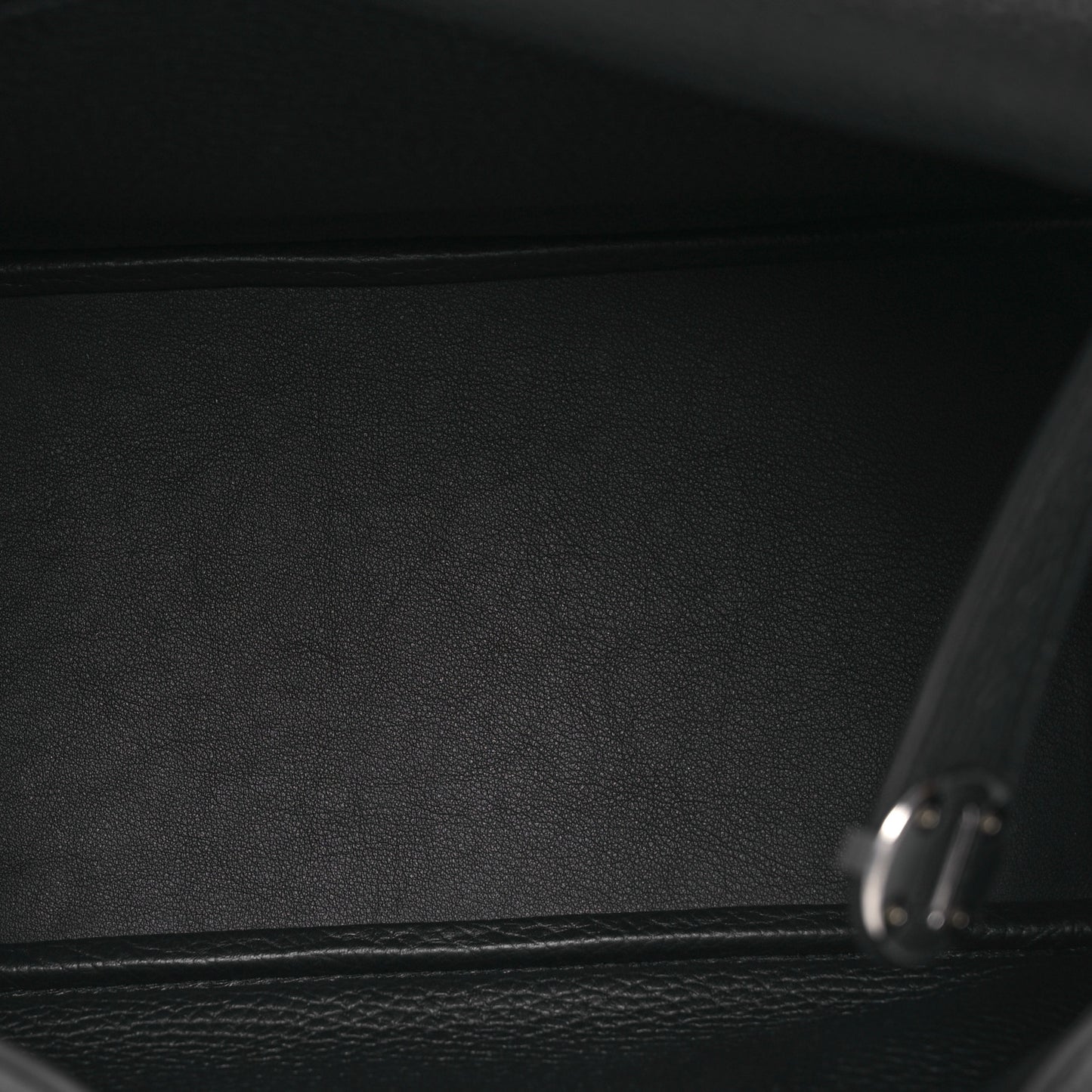 Taurillon Clemence Lindy 26 Black