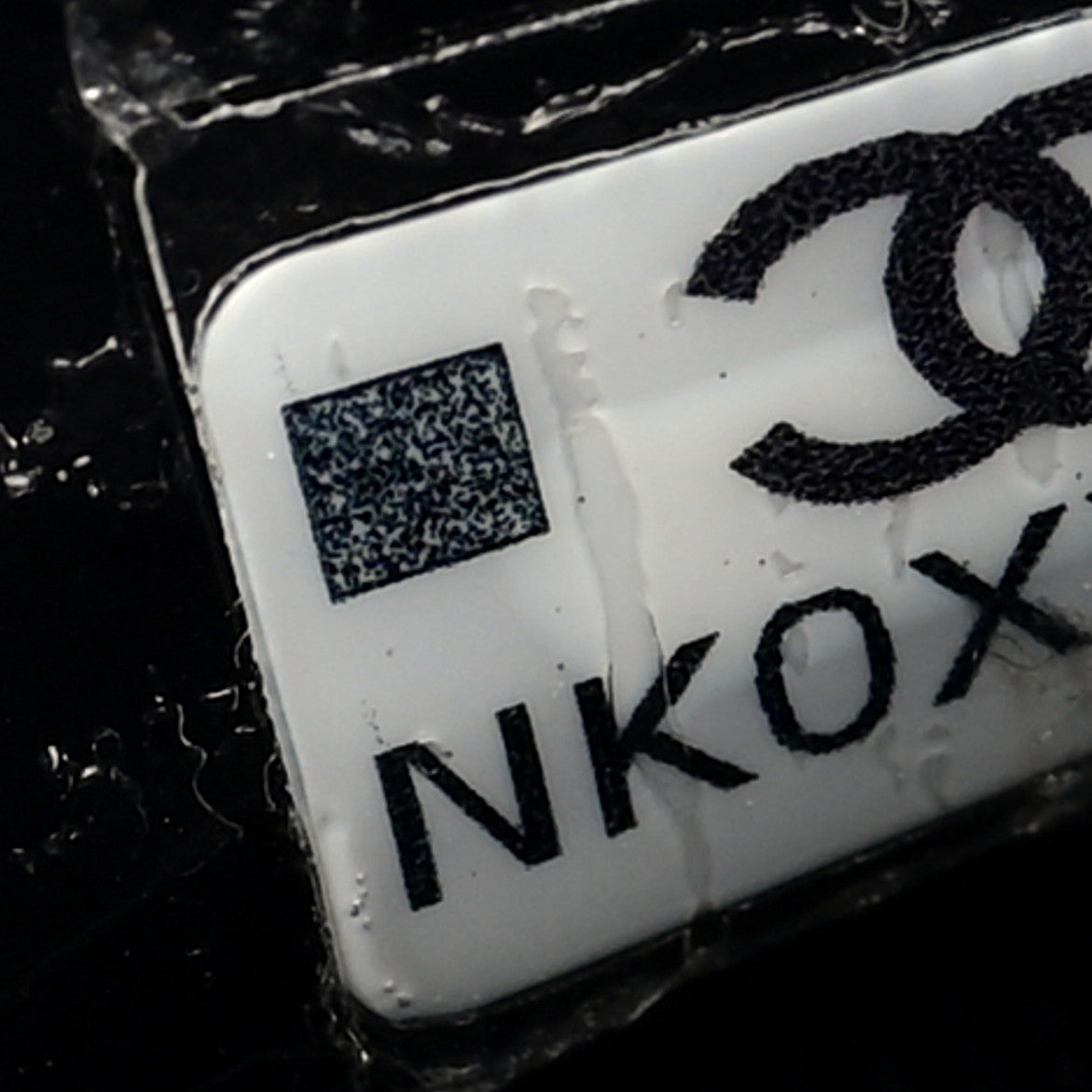 Shiny Crumbled Lambskin Quilted Round Small CC Hobo Black